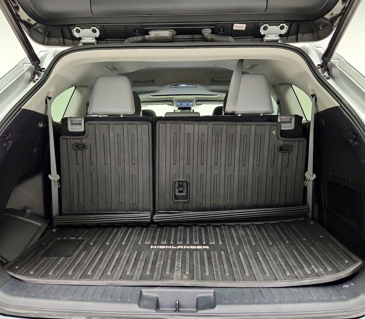 Trunk/Cargo (Seats Up)