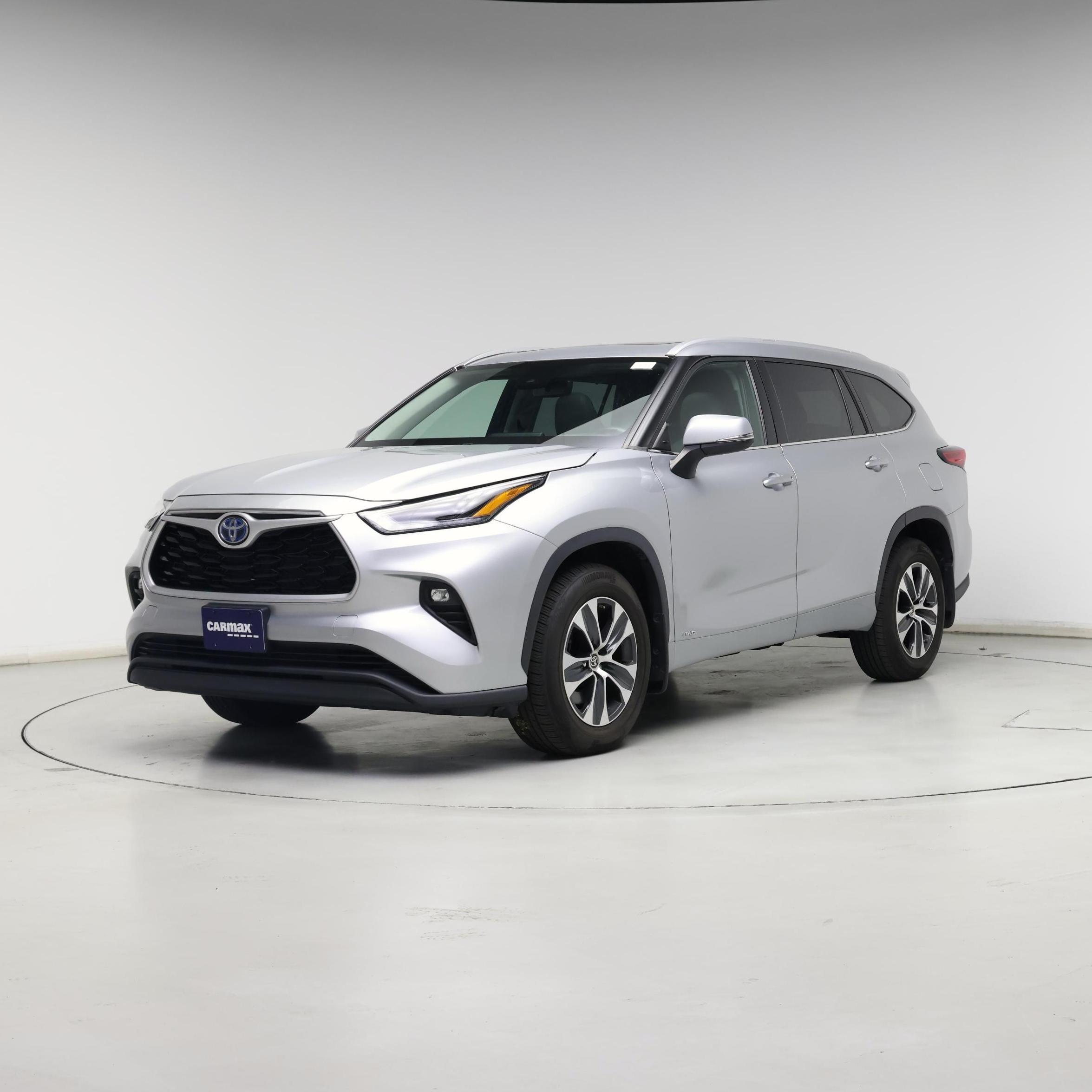 Thumbnail: 2022 Toyota Highlander - 4