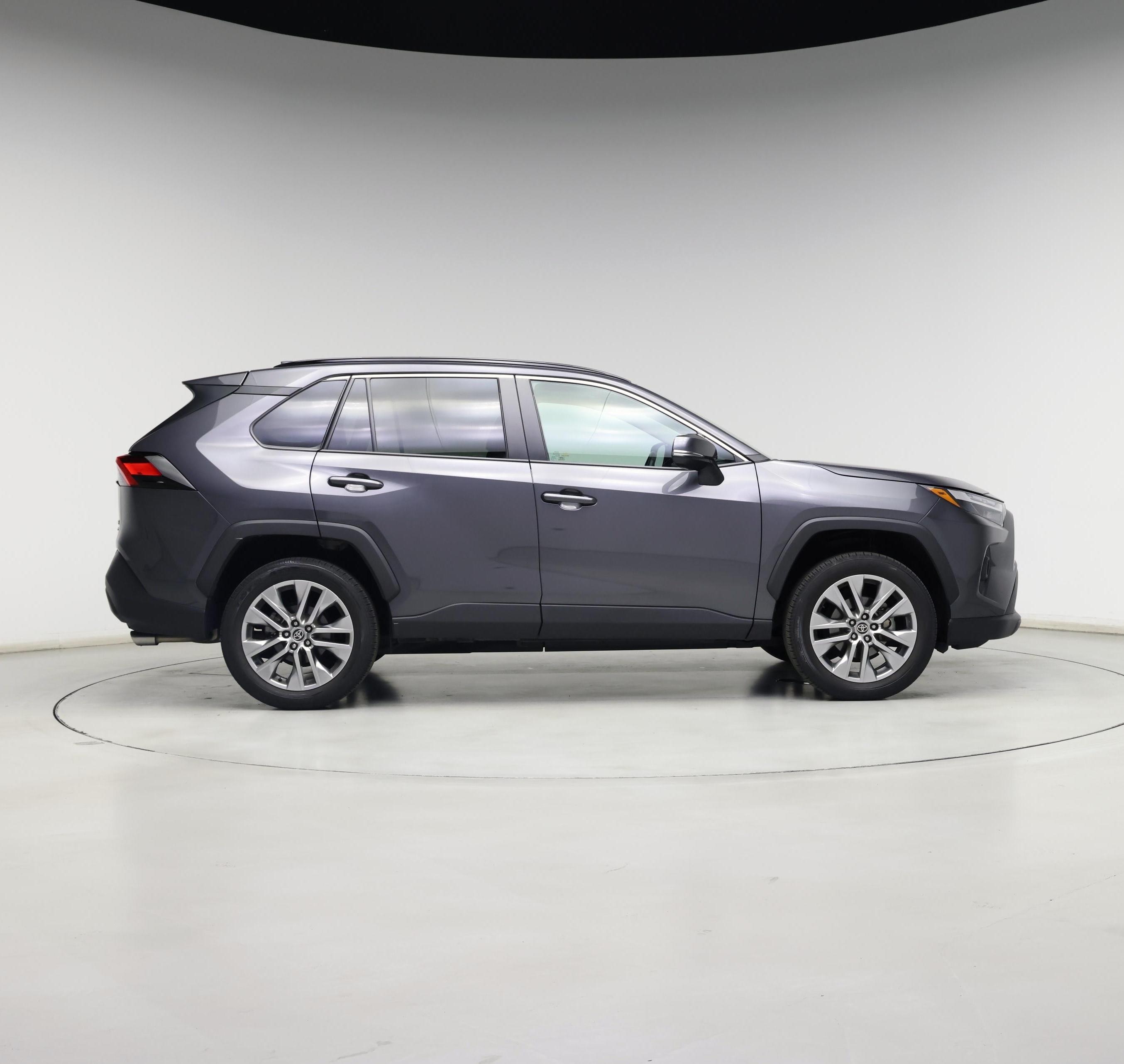 Thumbnail: 2022 Toyota RAV4 - 7