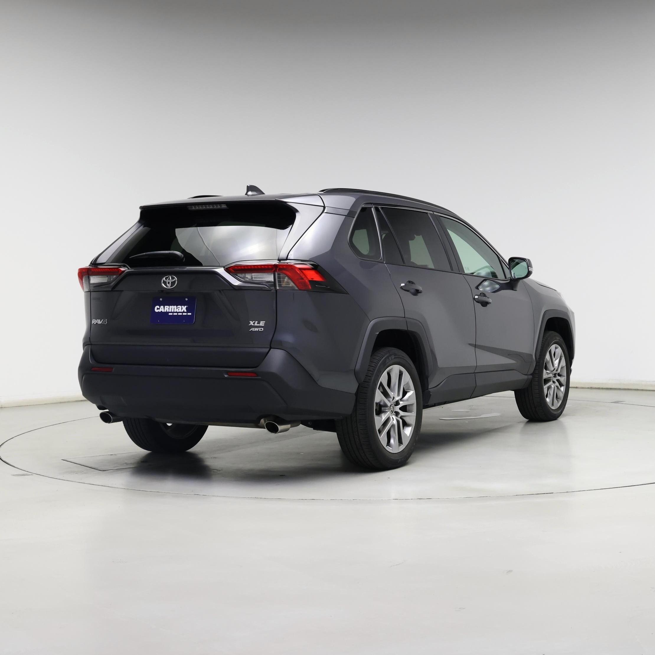 Thumbnail: 2022 Toyota RAV4 - 8