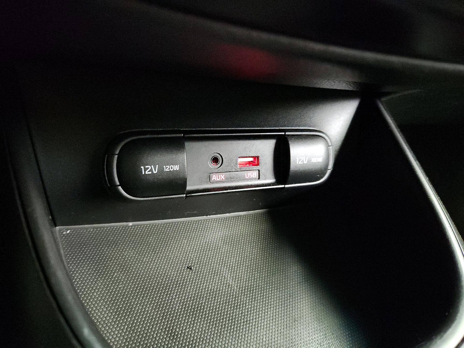 Thumbnail: 2018 Kia Soul - 18