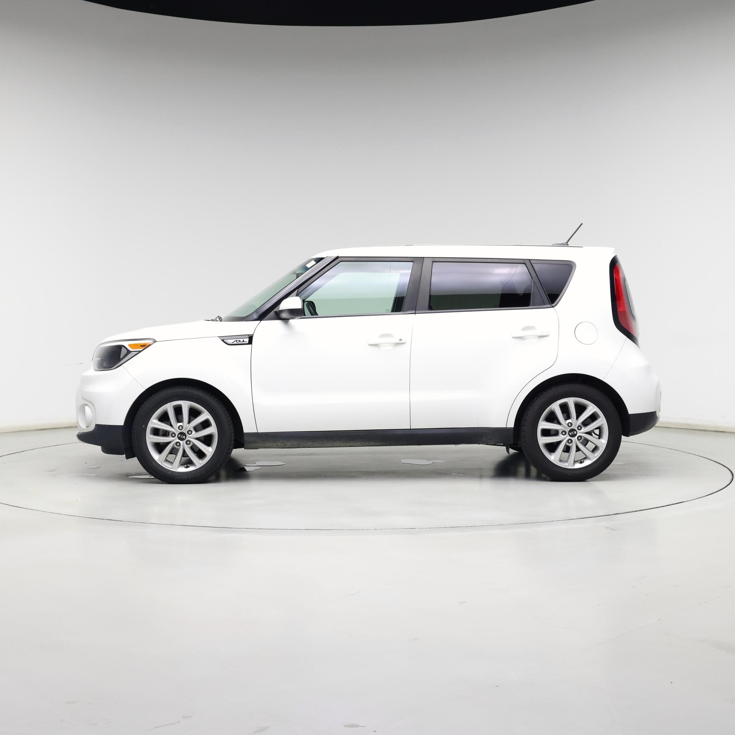 Thumbnail: 2018 Kia Soul - 3