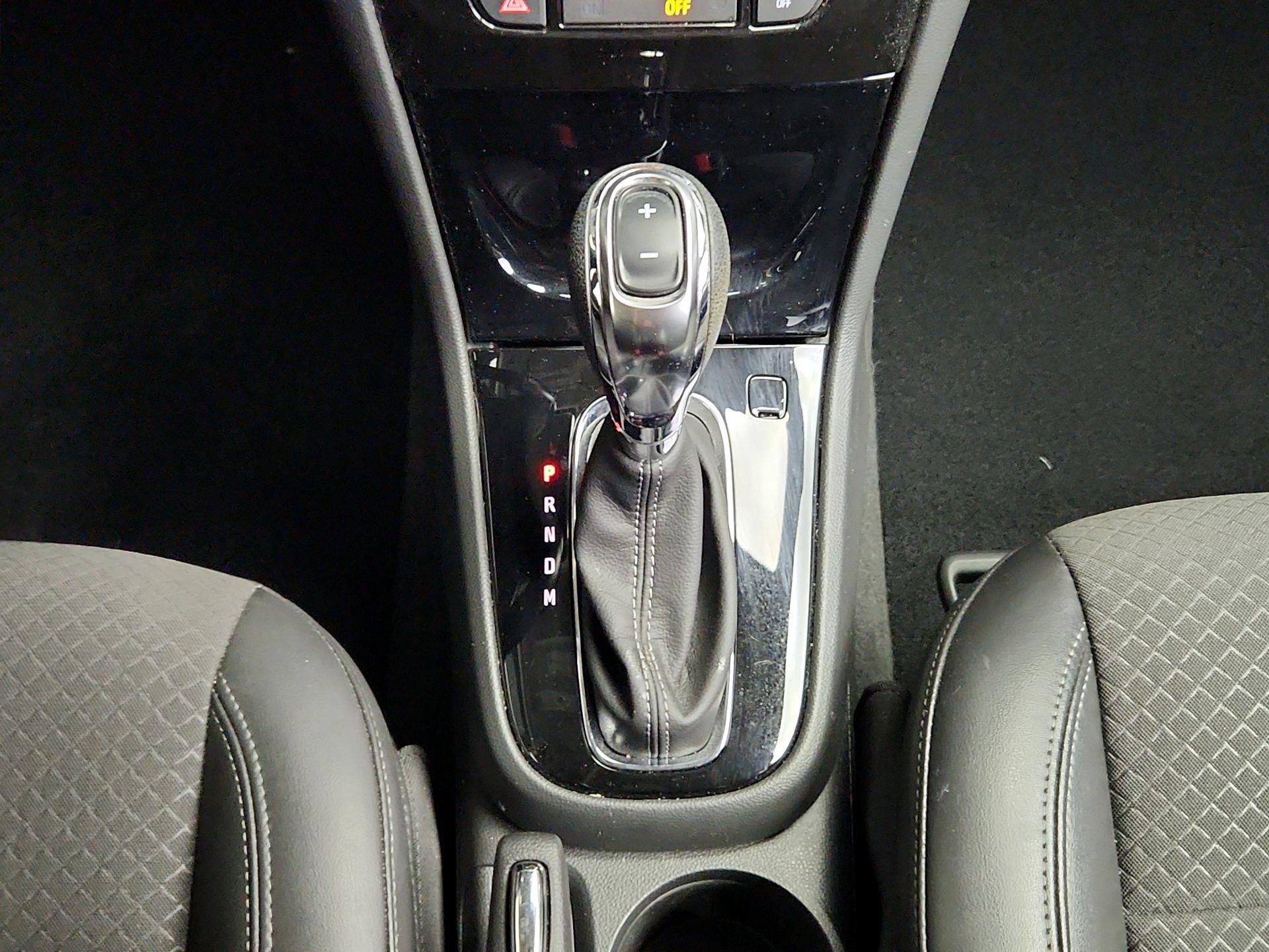 Thumbnail: 2021 Buick Encore - 17