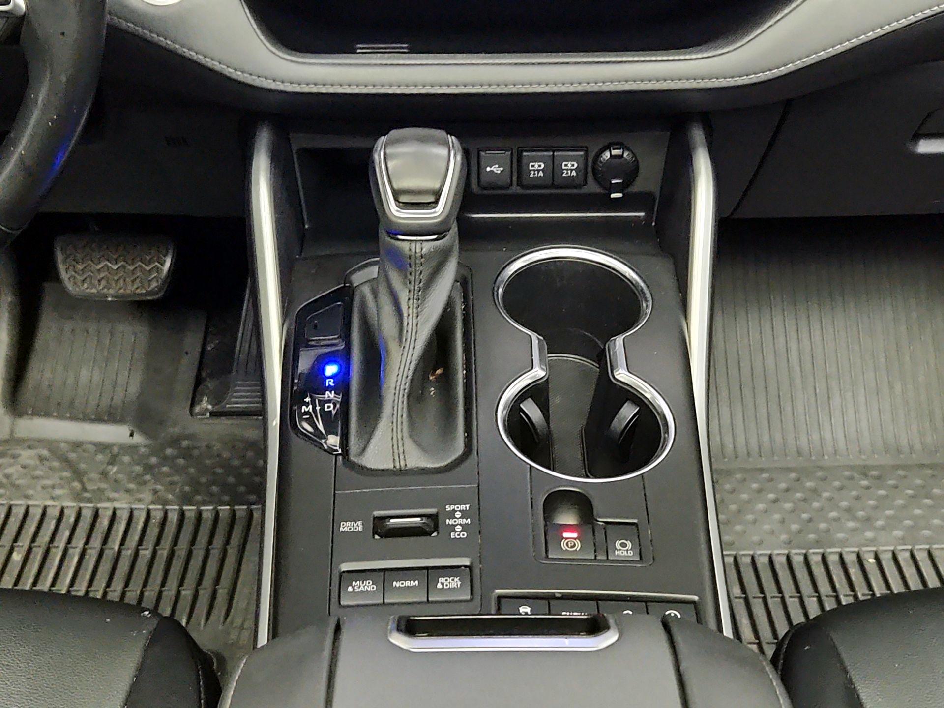 Thumbnail: 2021 Toyota Highlander - 18