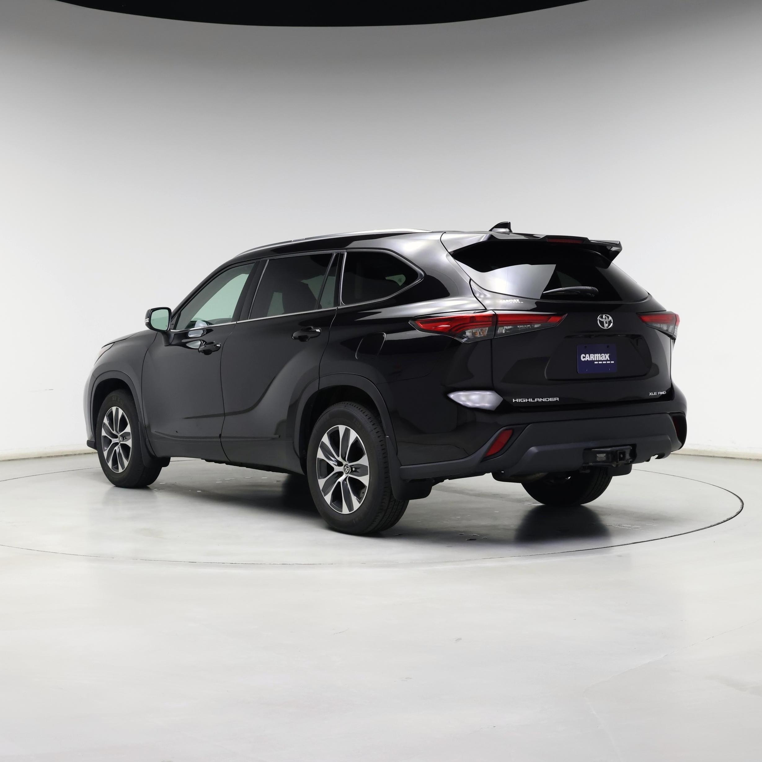 Thumbnail: 2021 Toyota Highlander - 2