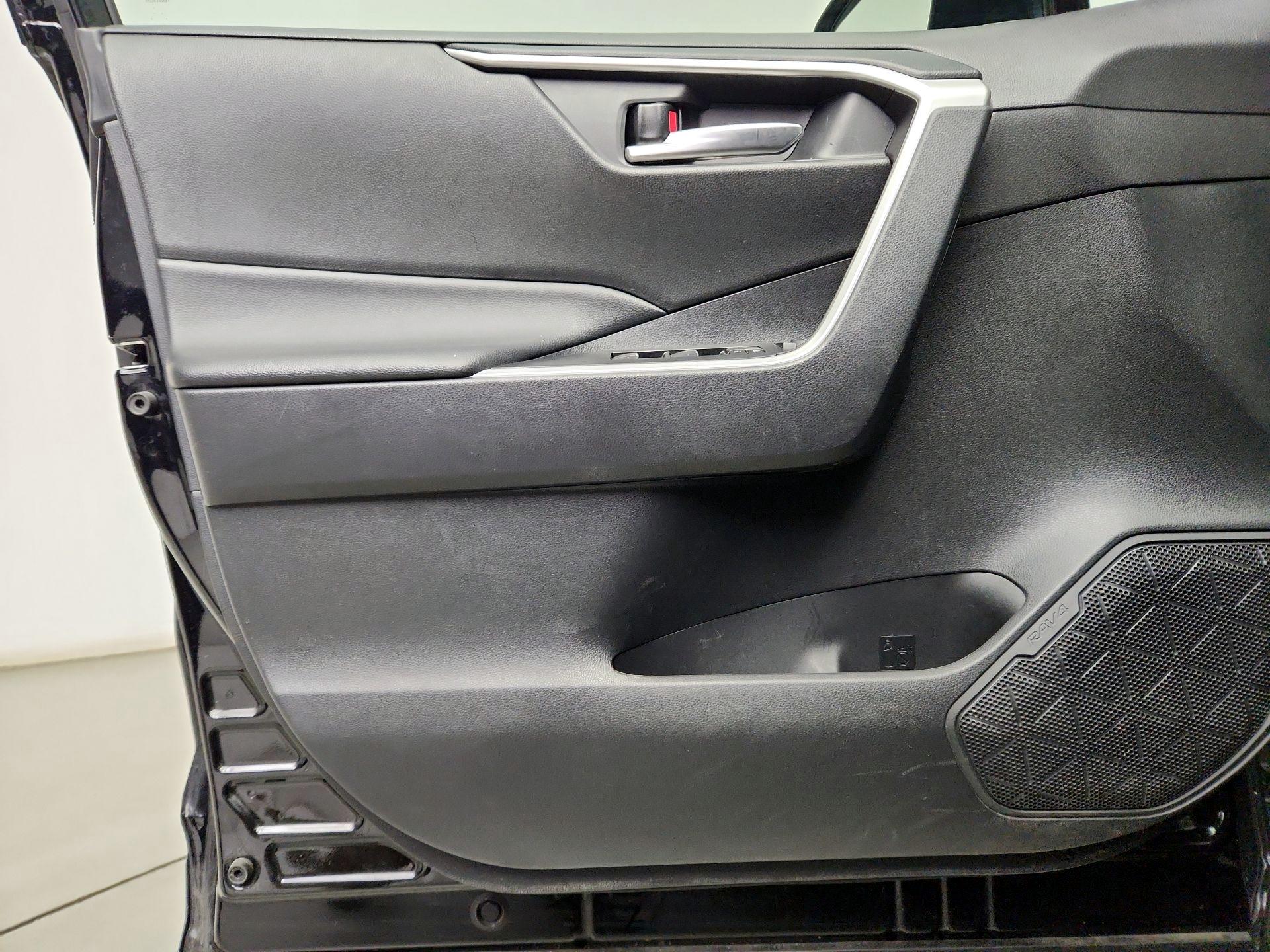 Thumbnail: 2024 Toyota RAV4 - 12