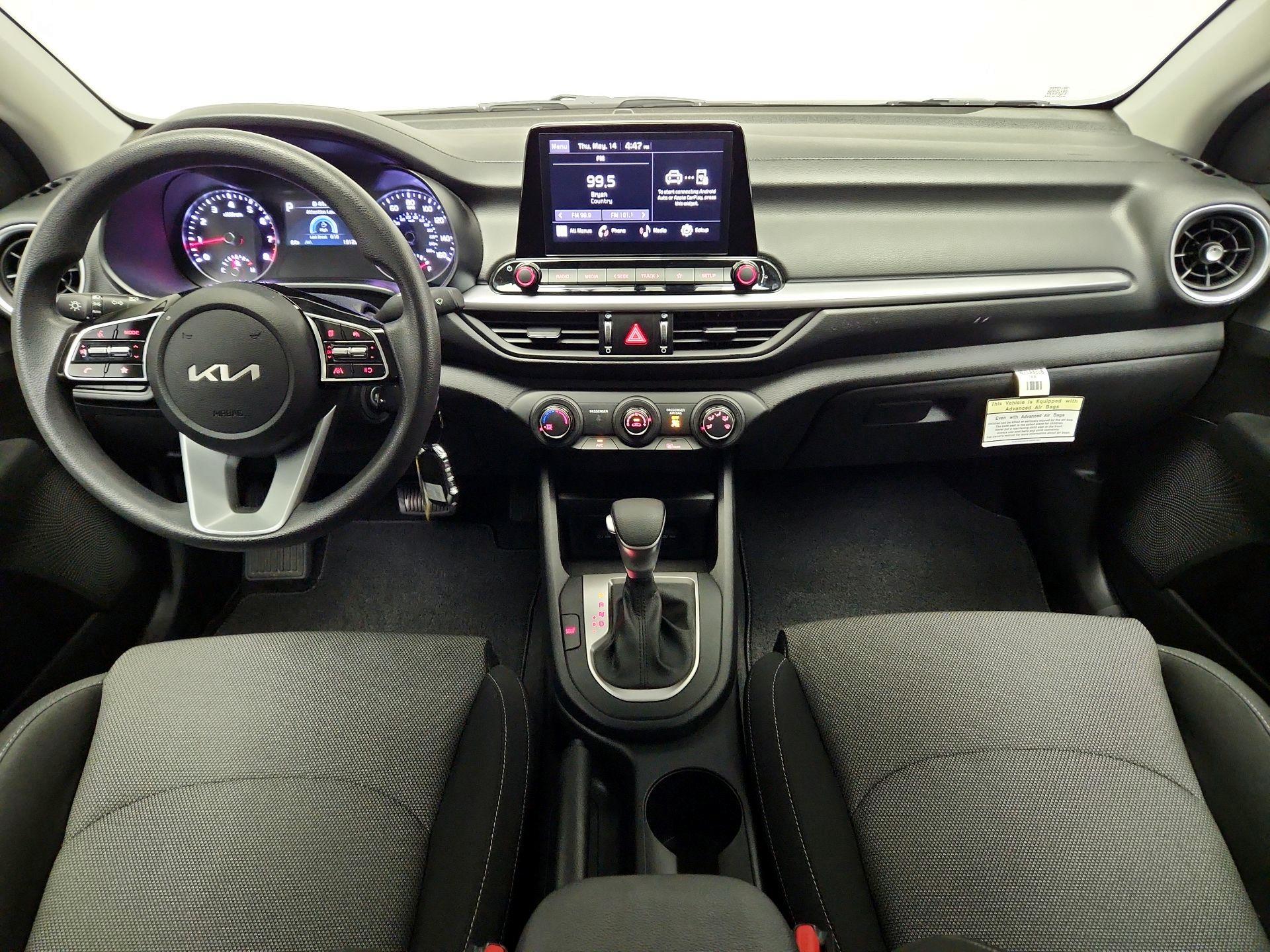 Thumbnail: 2023 Kia Forte - 9