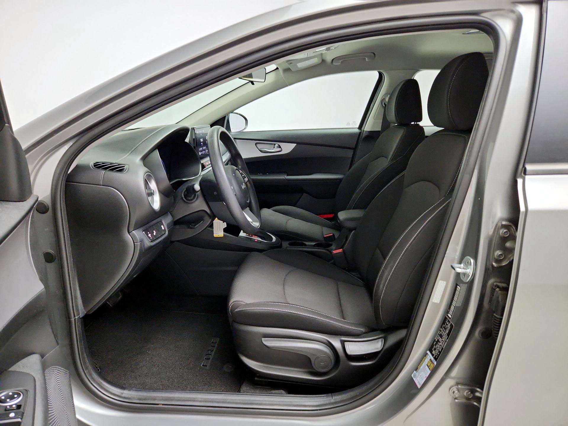 Thumbnail: 2023 Kia Forte - 11
