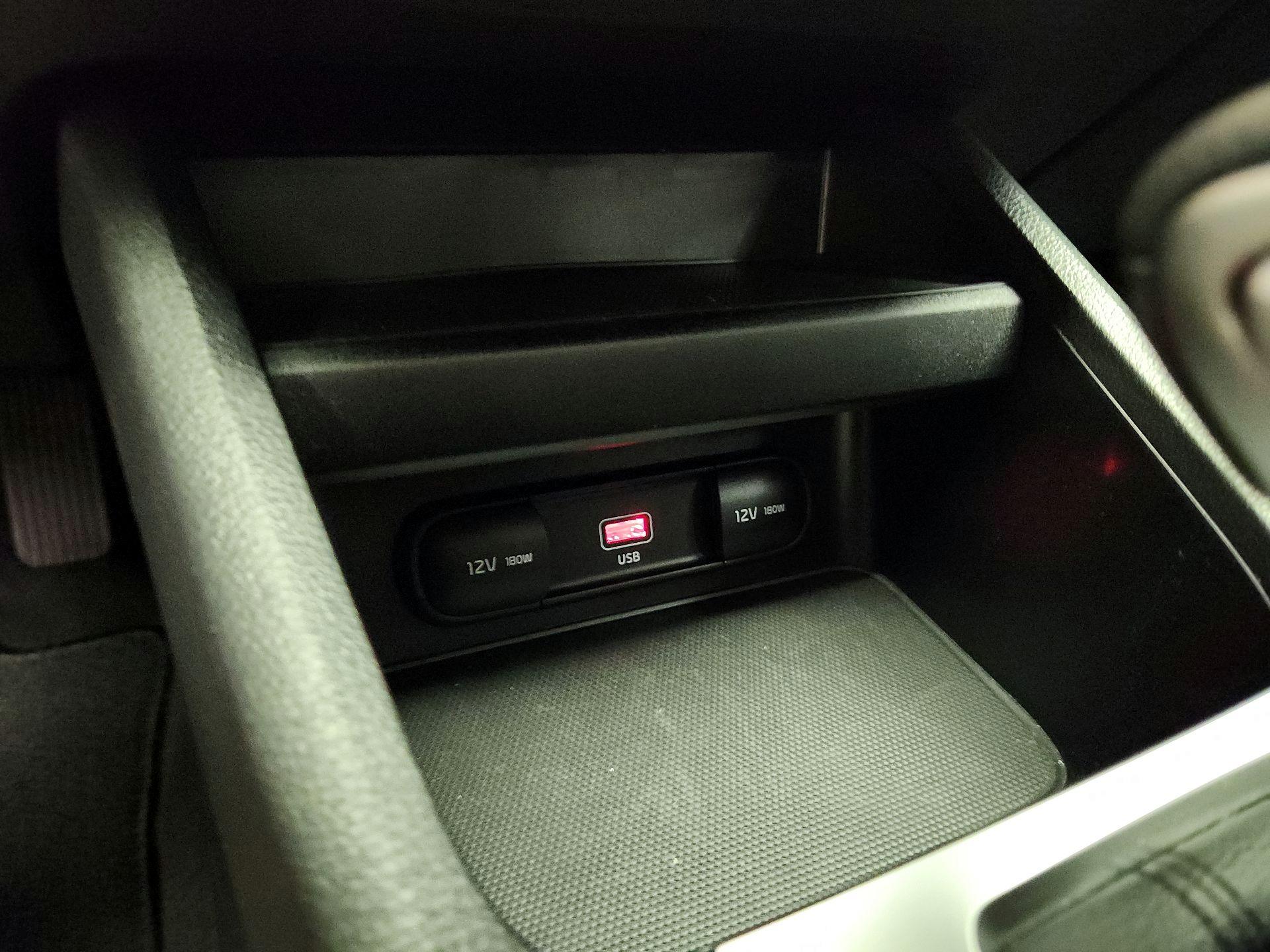 Thumbnail: 2023 Kia Forte - 18