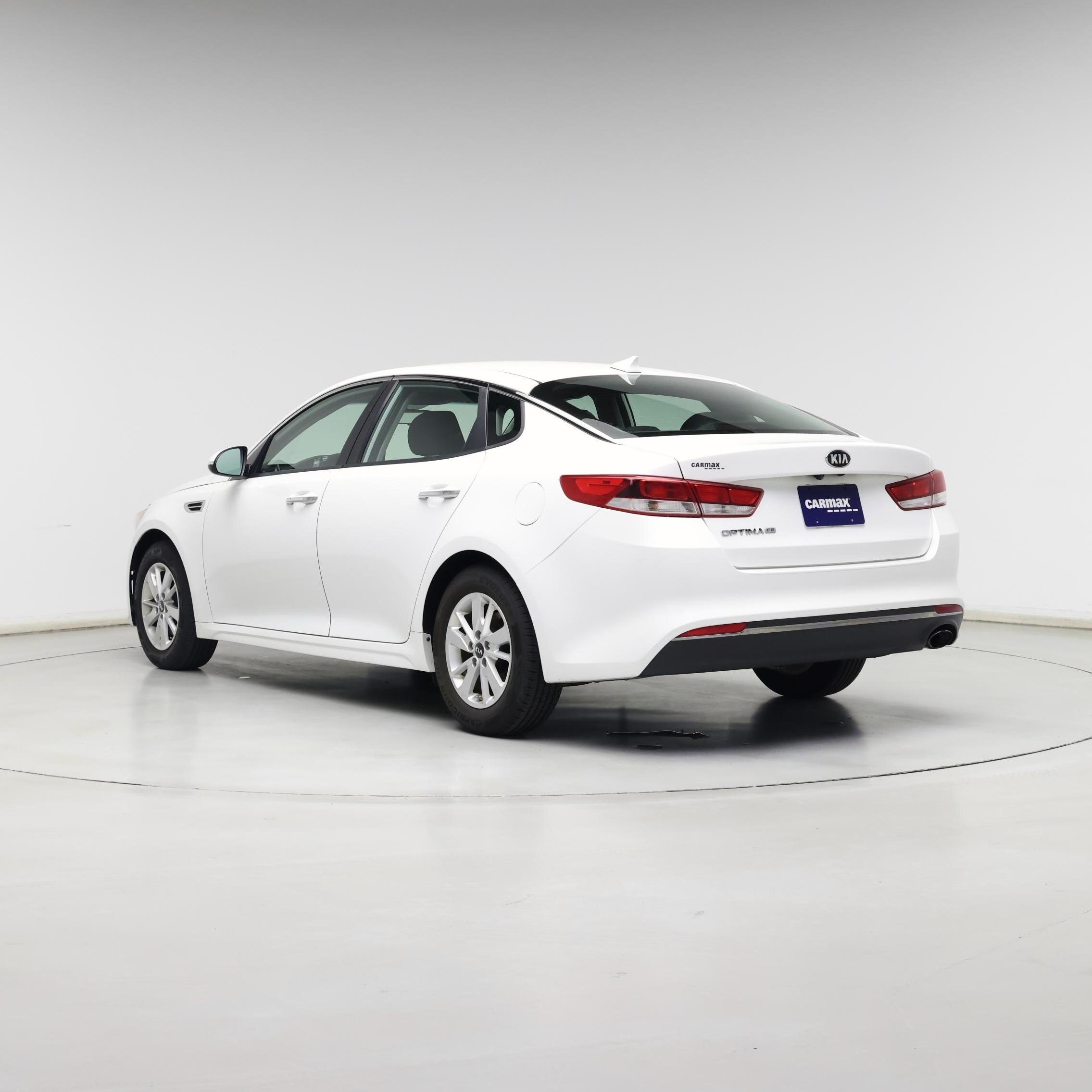 Thumbnail: 2016 Kia Optima - 2
