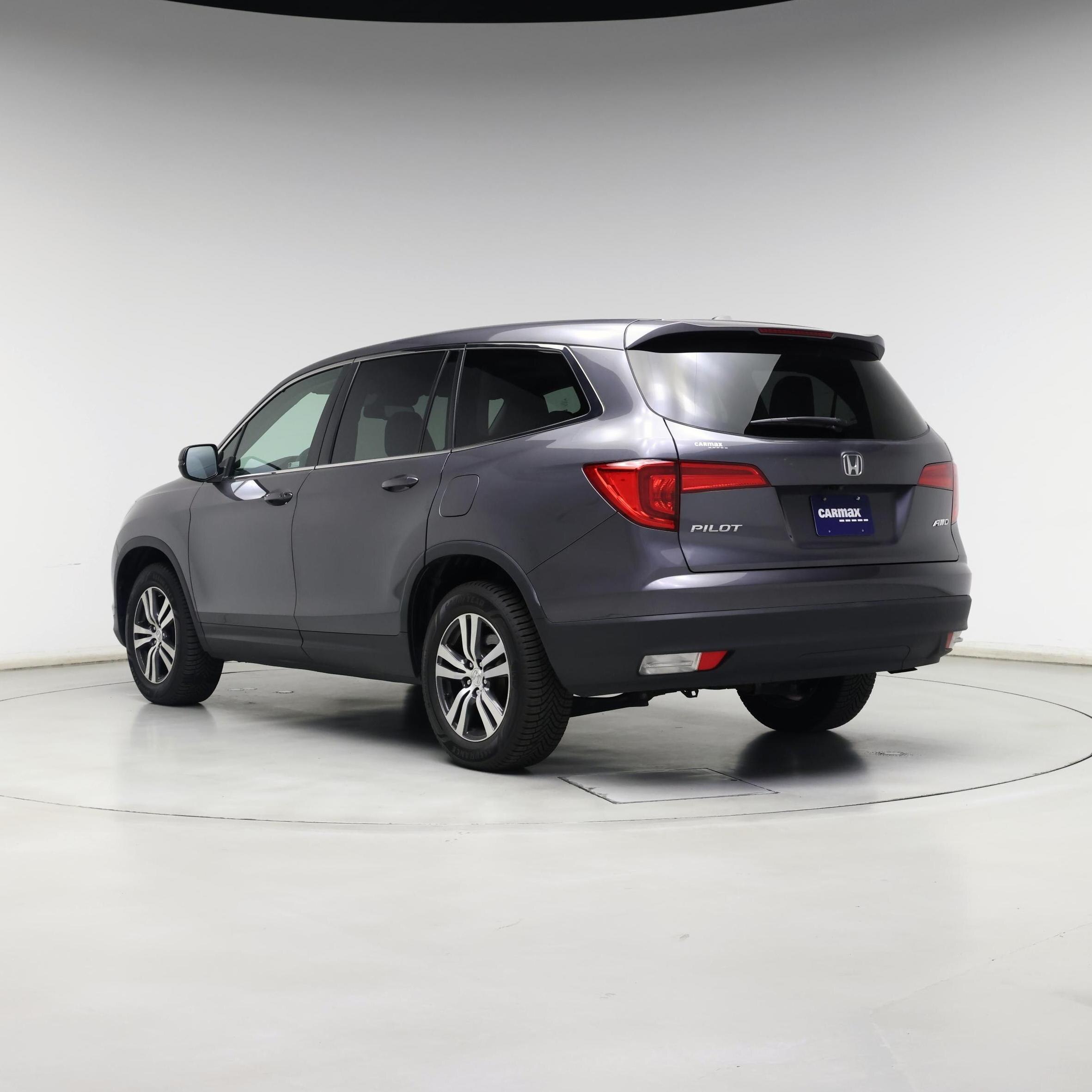 Thumbnail: 2018 Honda Pilot - 2