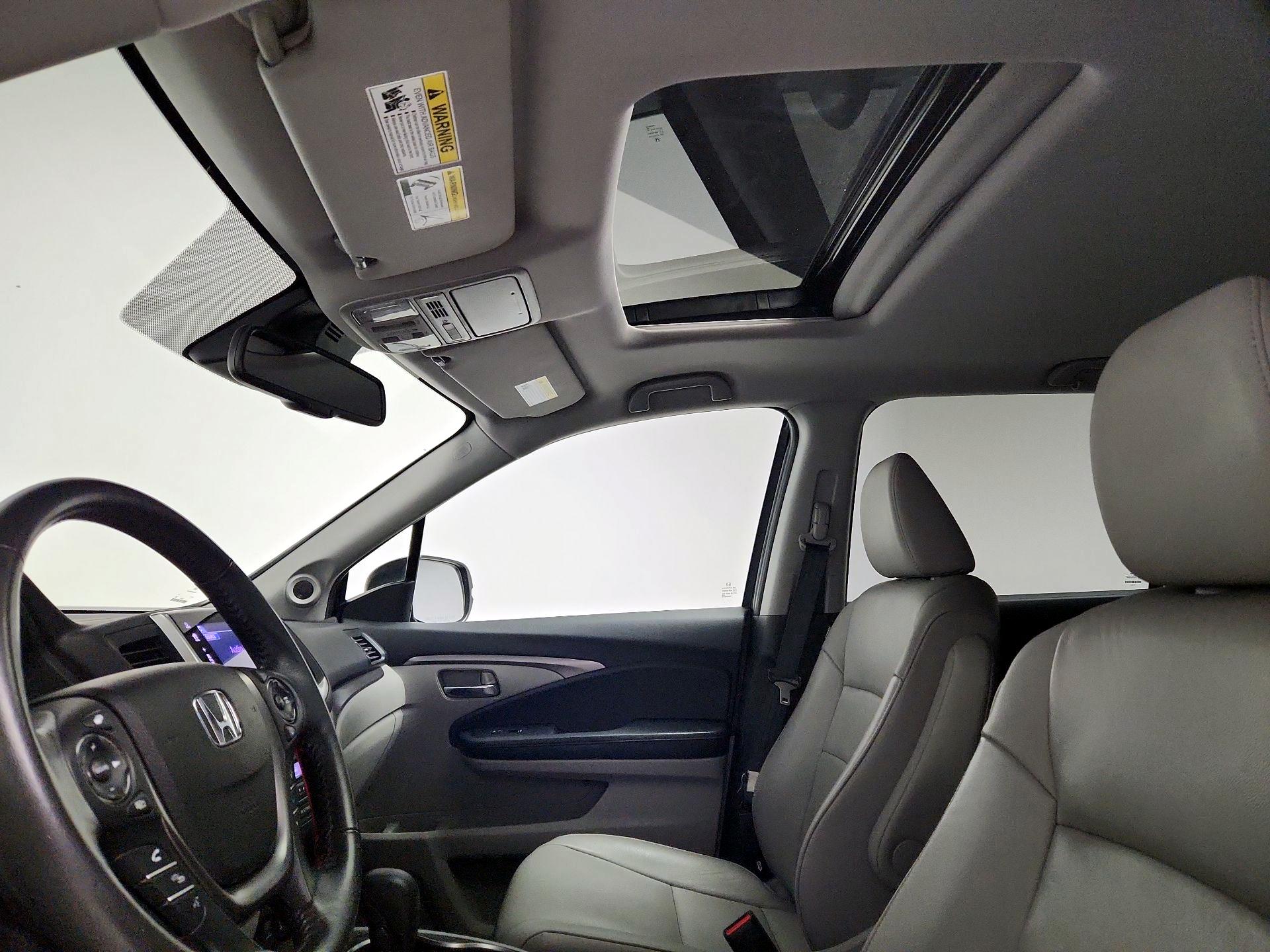 Thumbnail: 2018 Honda Pilot - 19