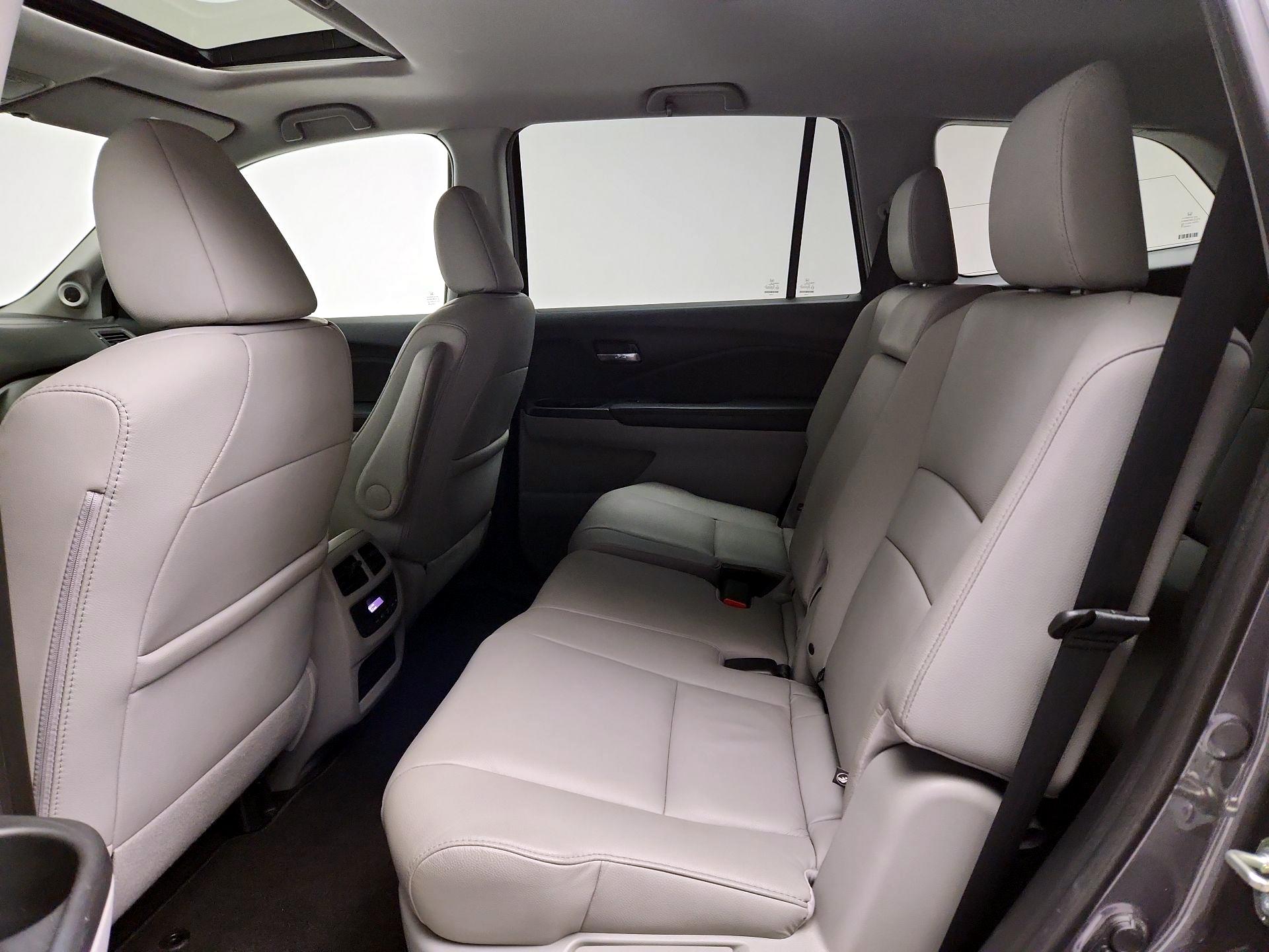 Thumbnail: 2018 Honda Pilot - 20