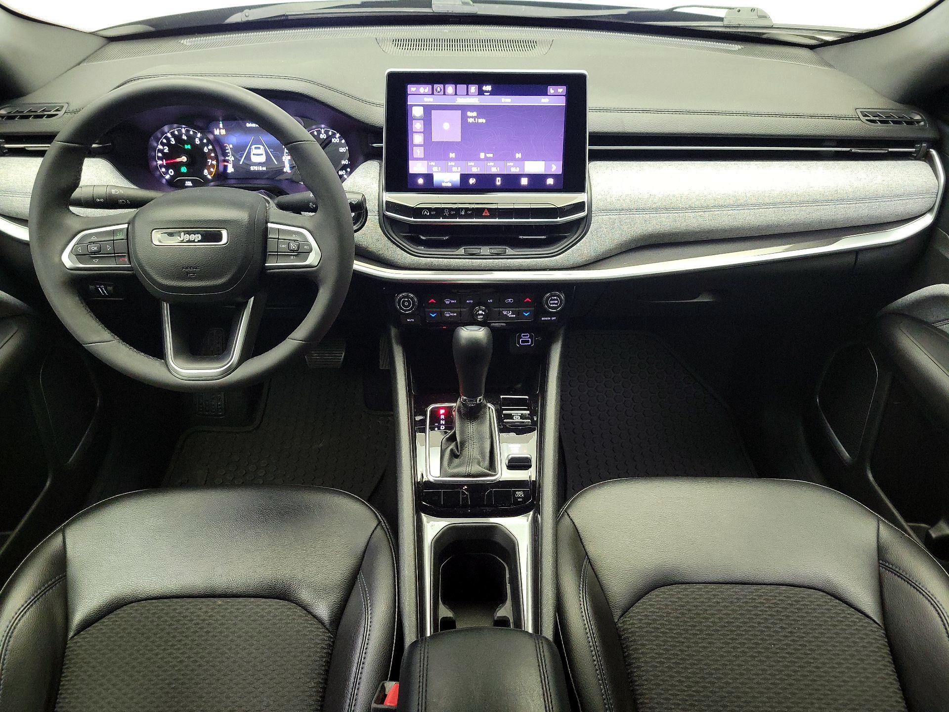 Thumbnail: 2023 Jeep Compass - 9
