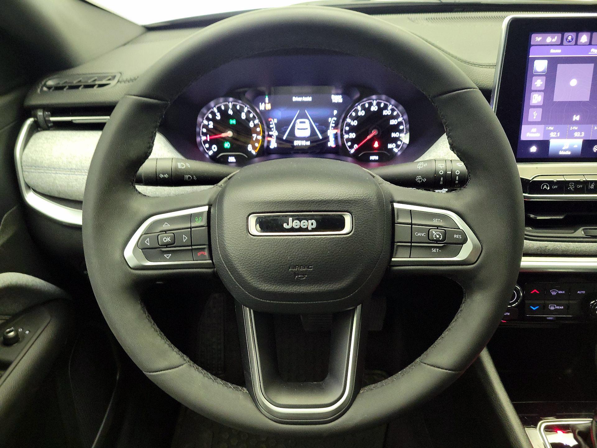 Thumbnail: 2023 Jeep Compass - 10