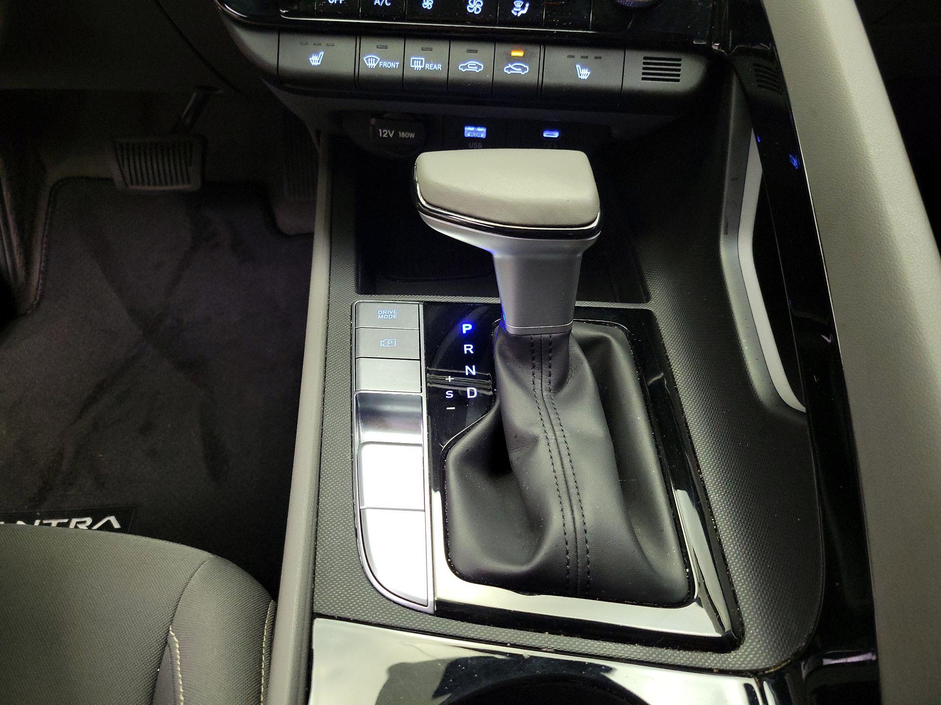 Thumbnail: 2025 Hyundai Elantra - 18