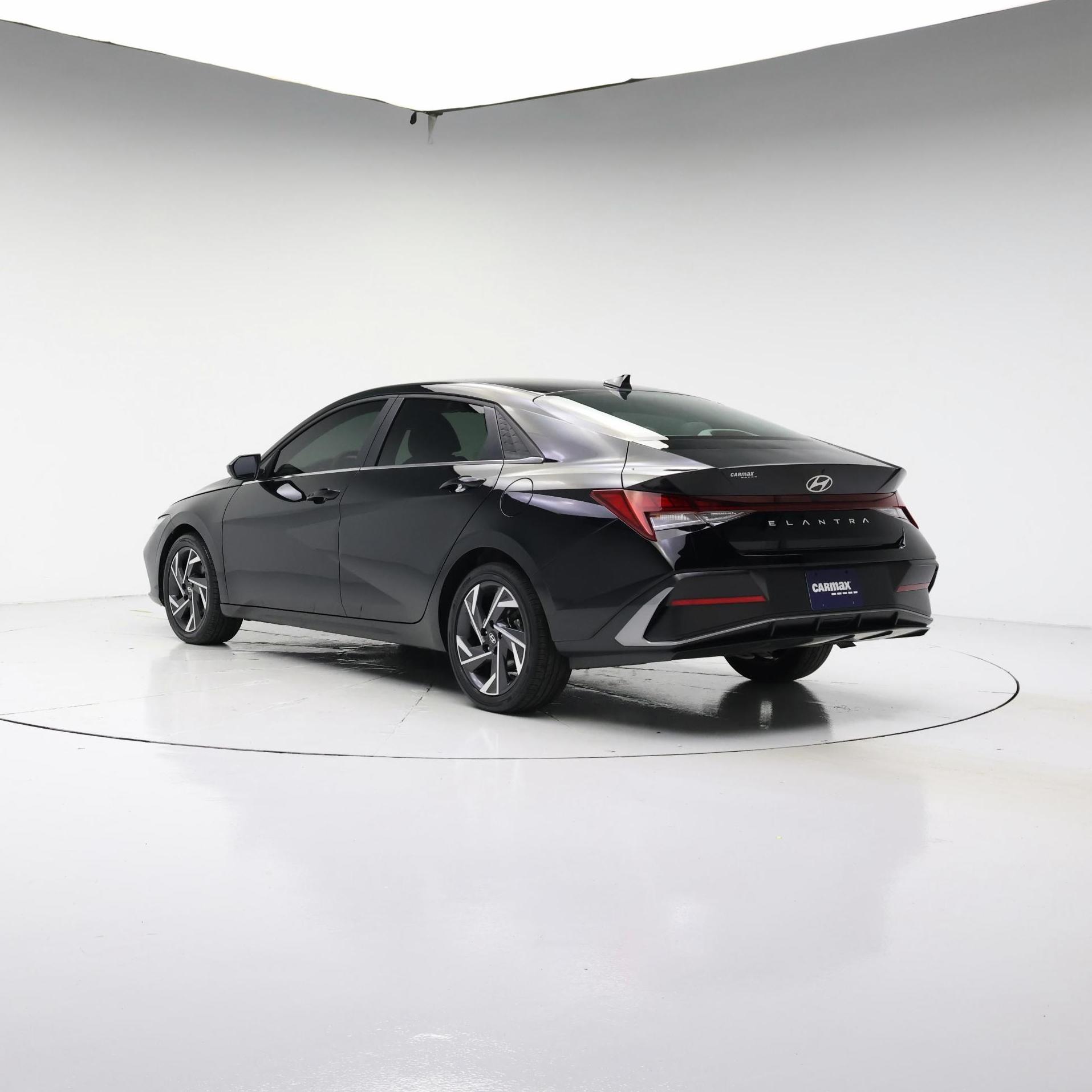 Thumbnail: 2025 Hyundai Elantra - 2
