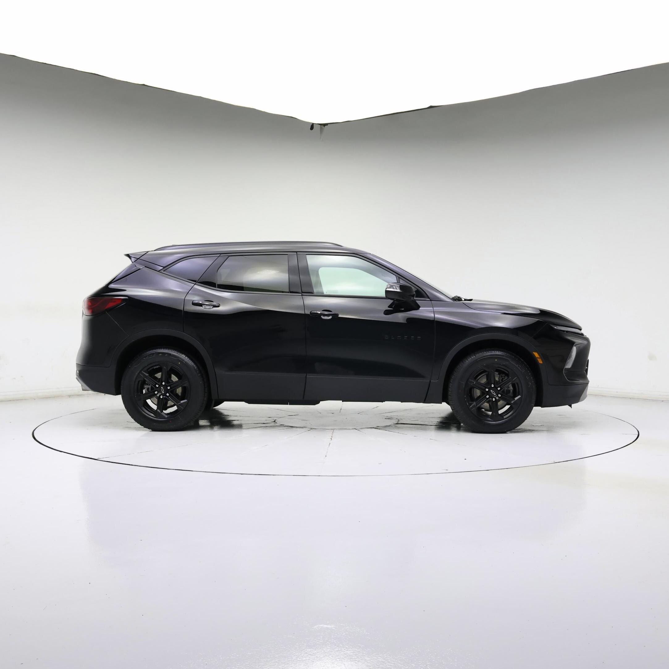 Thumbnail: 2023 Chevrolet Blazer - 7