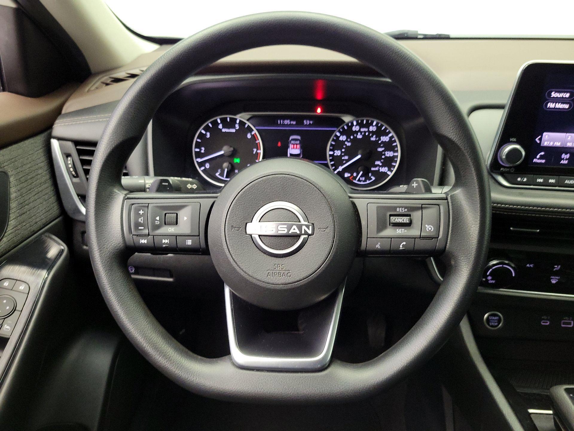 Thumbnail: 2023 Nissan Rogue - 10