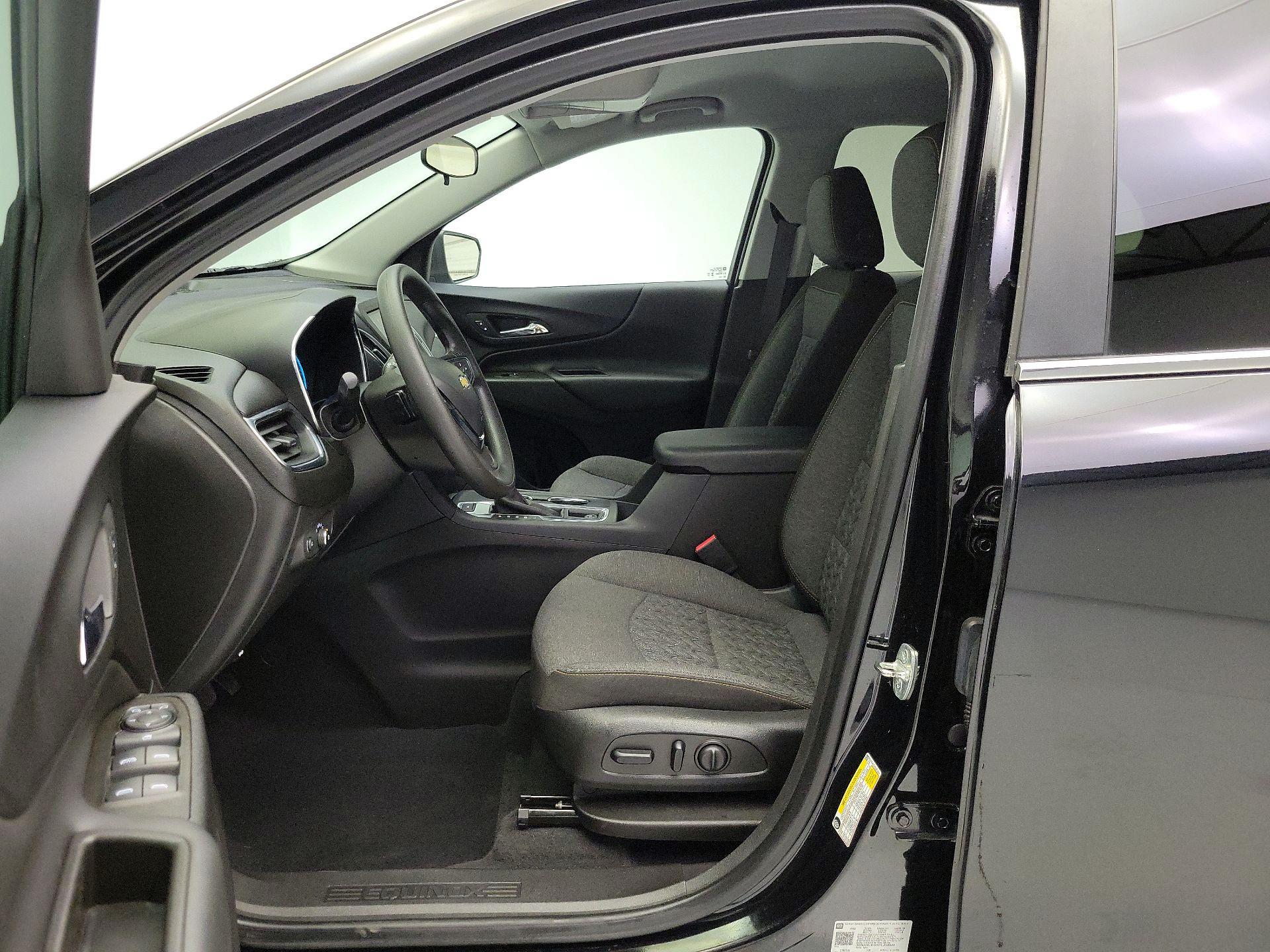 Thumbnail: 2023 Chevrolet Equinox - 11