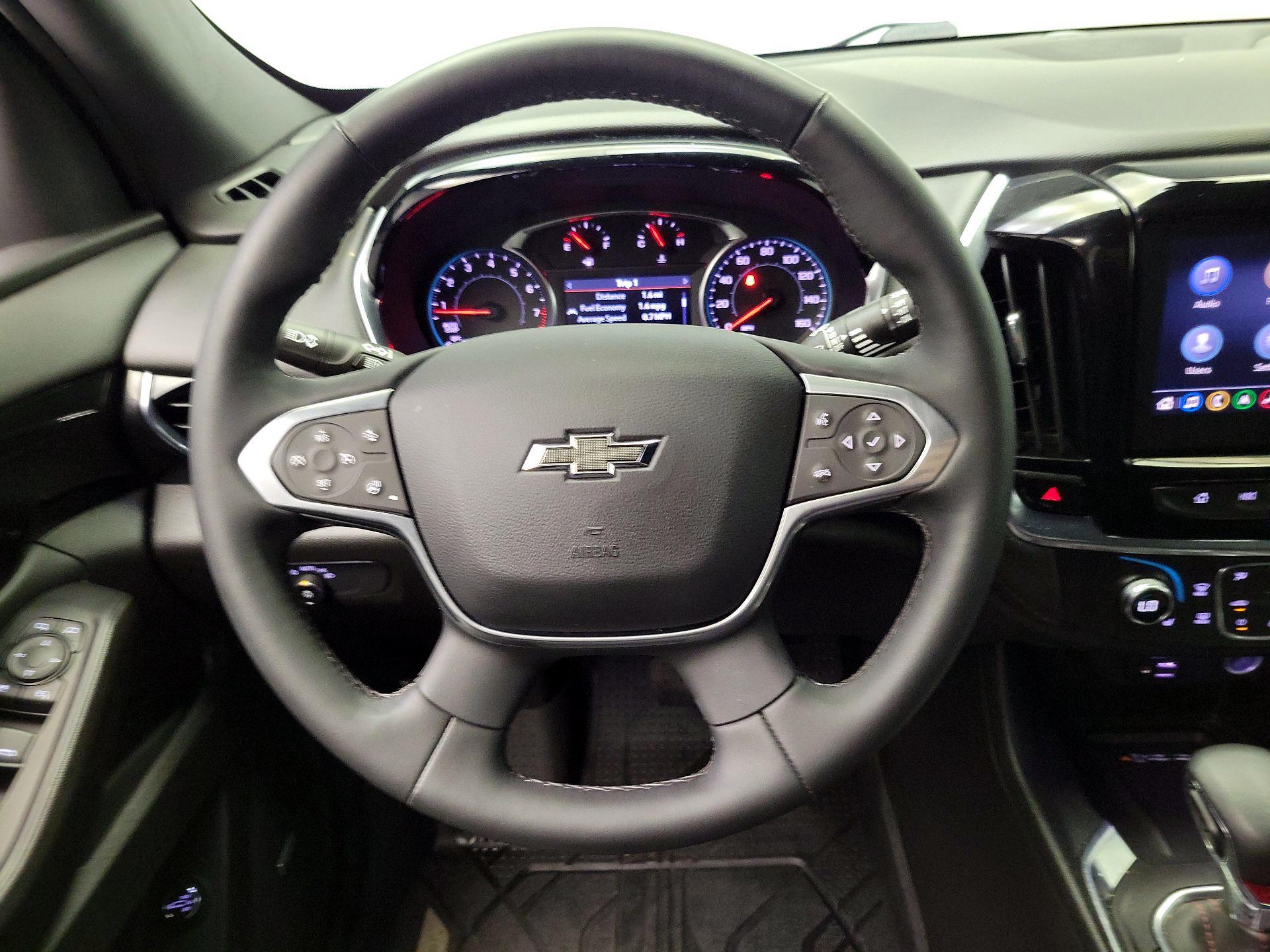 Thumbnail: 2023 Chevrolet Traverse - 10