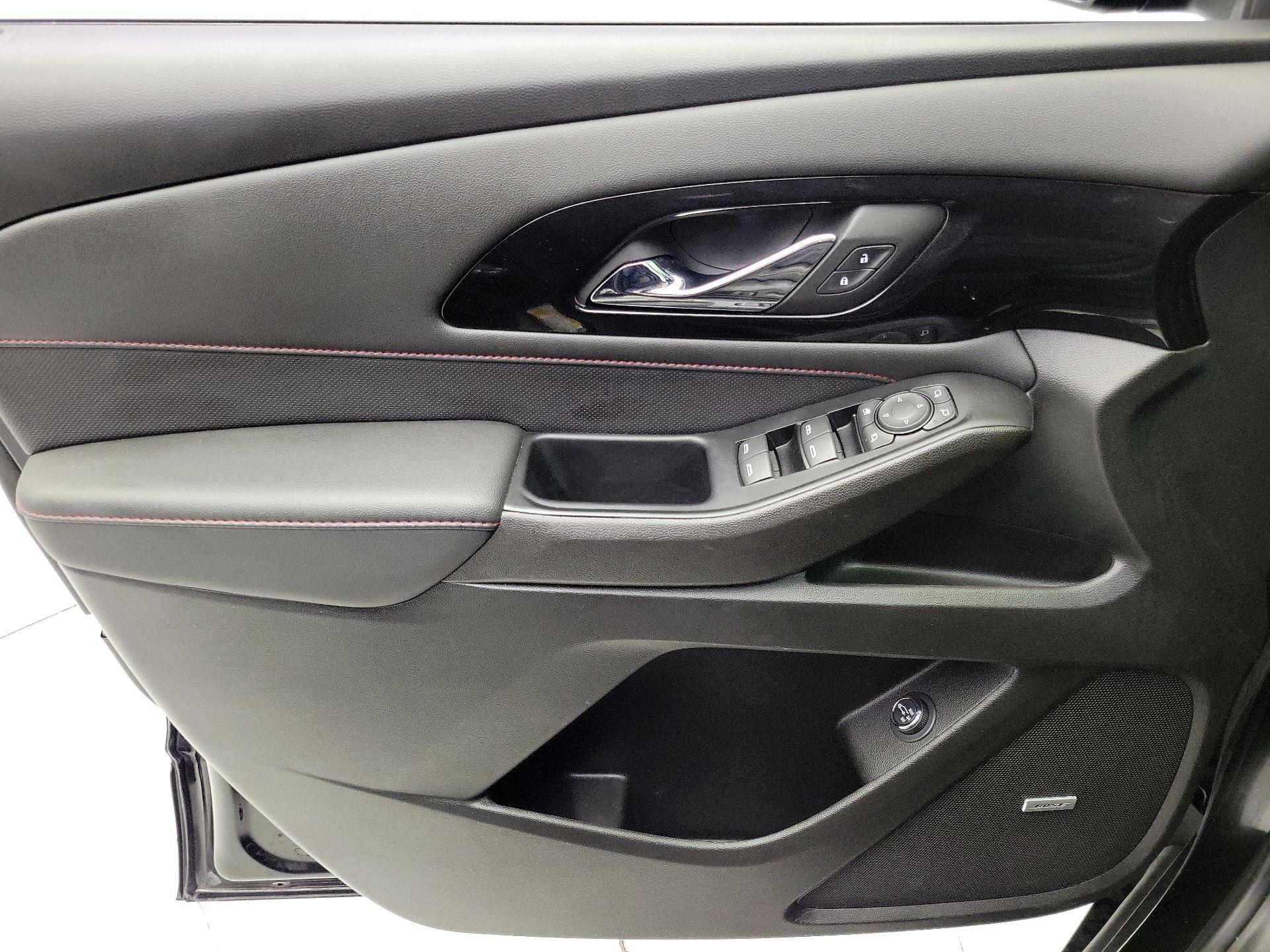 Thumbnail: 2023 Chevrolet Traverse - 12