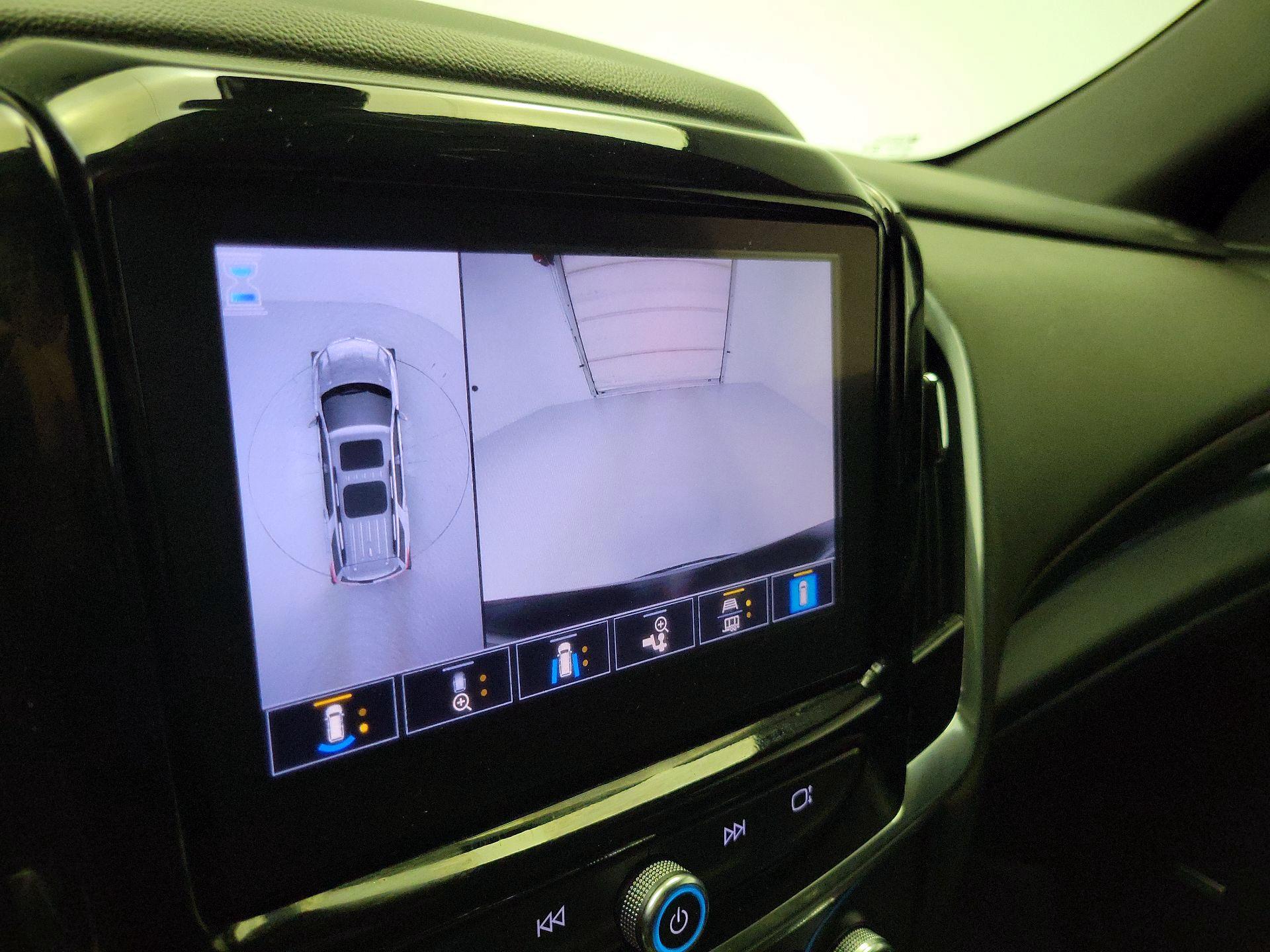 Thumbnail: 2023 Chevrolet Traverse - 15