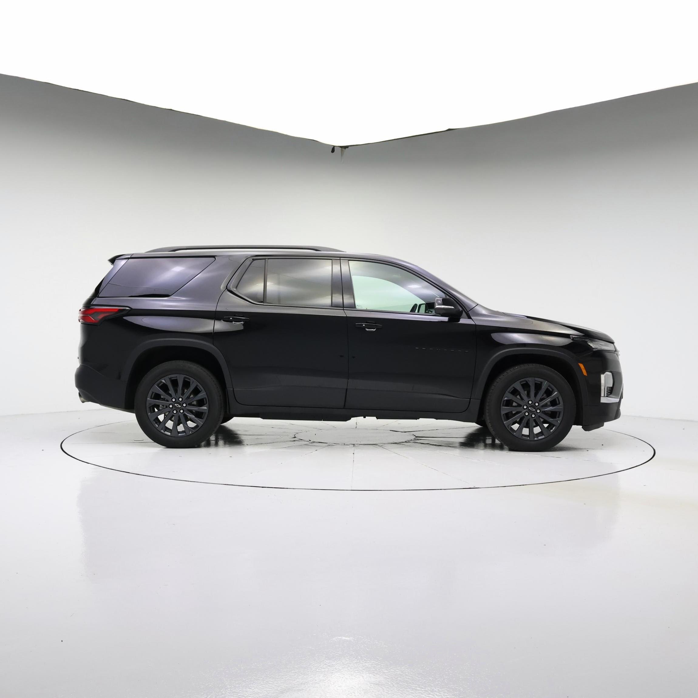 Thumbnail: 2023 Chevrolet Traverse - 7