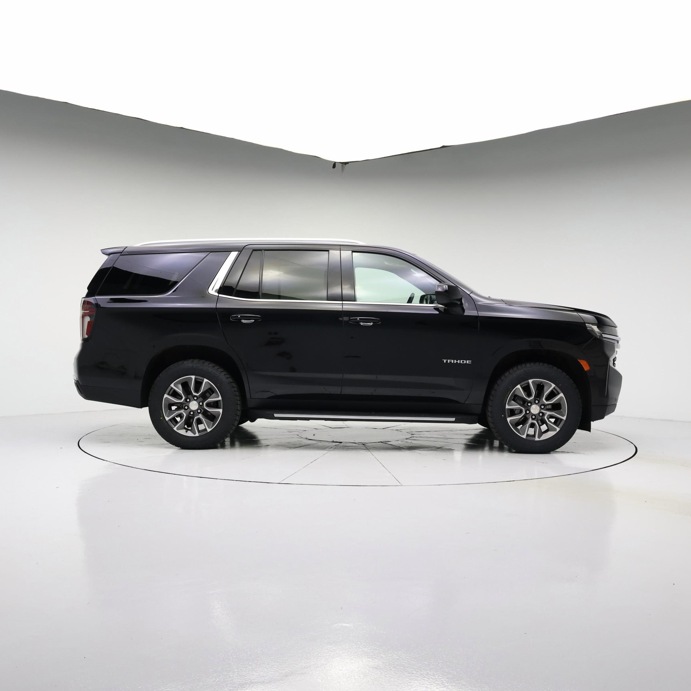 Thumbnail: 2023 Chevrolet Tahoe - 7