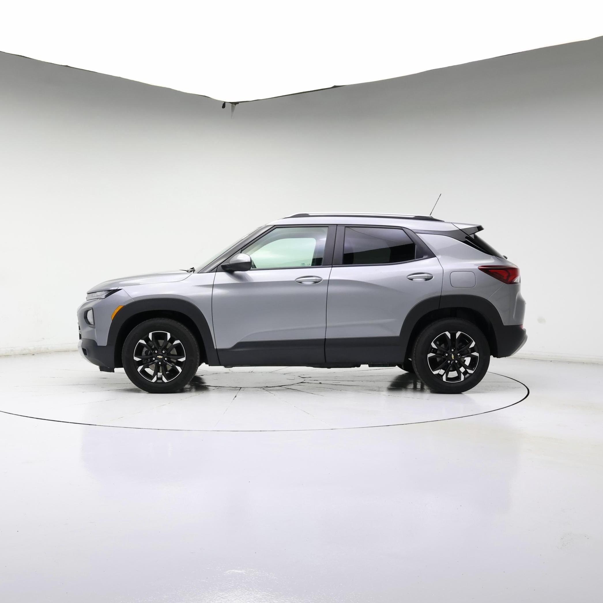 Thumbnail: 2023 Chevrolet TrailBlazer - 7