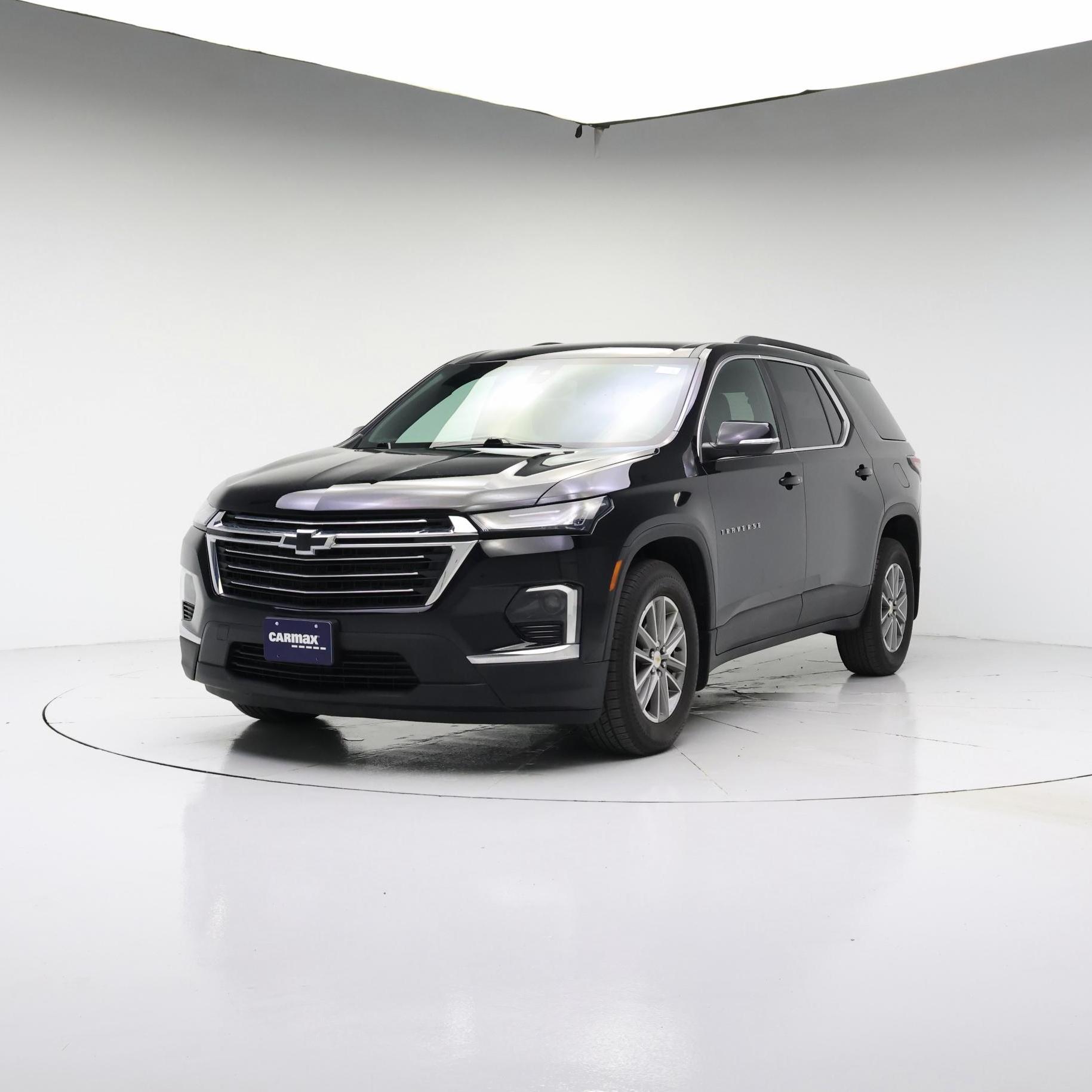 Thumbnail: 2023 Chevrolet Traverse - 4