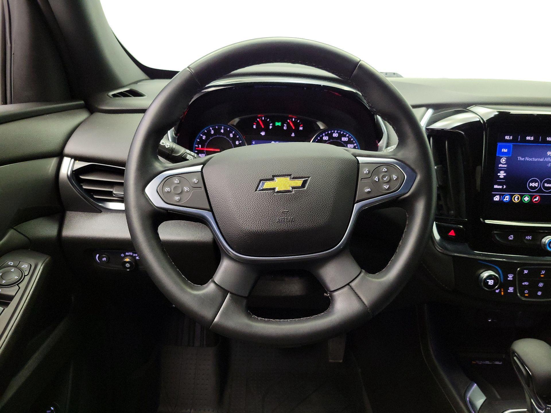 Thumbnail: 2023 Chevrolet Traverse - 10