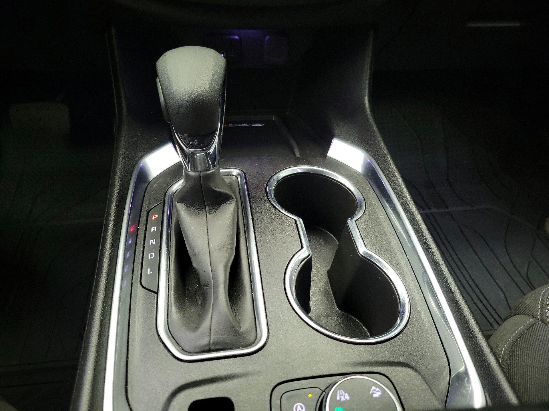 Thumbnail: 2023 Chevrolet Traverse - 17