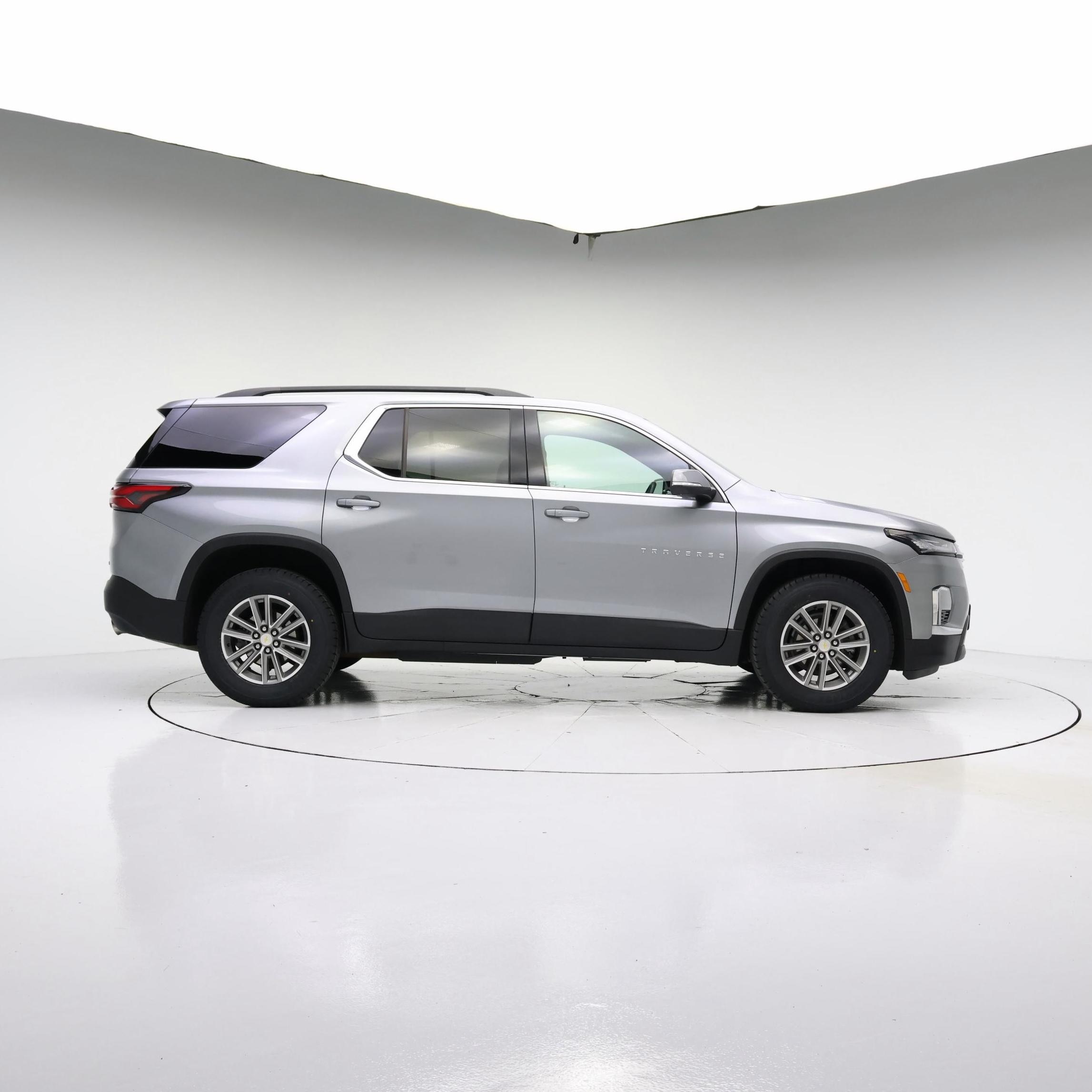 Thumbnail: 2023 Chevrolet Traverse - 7
