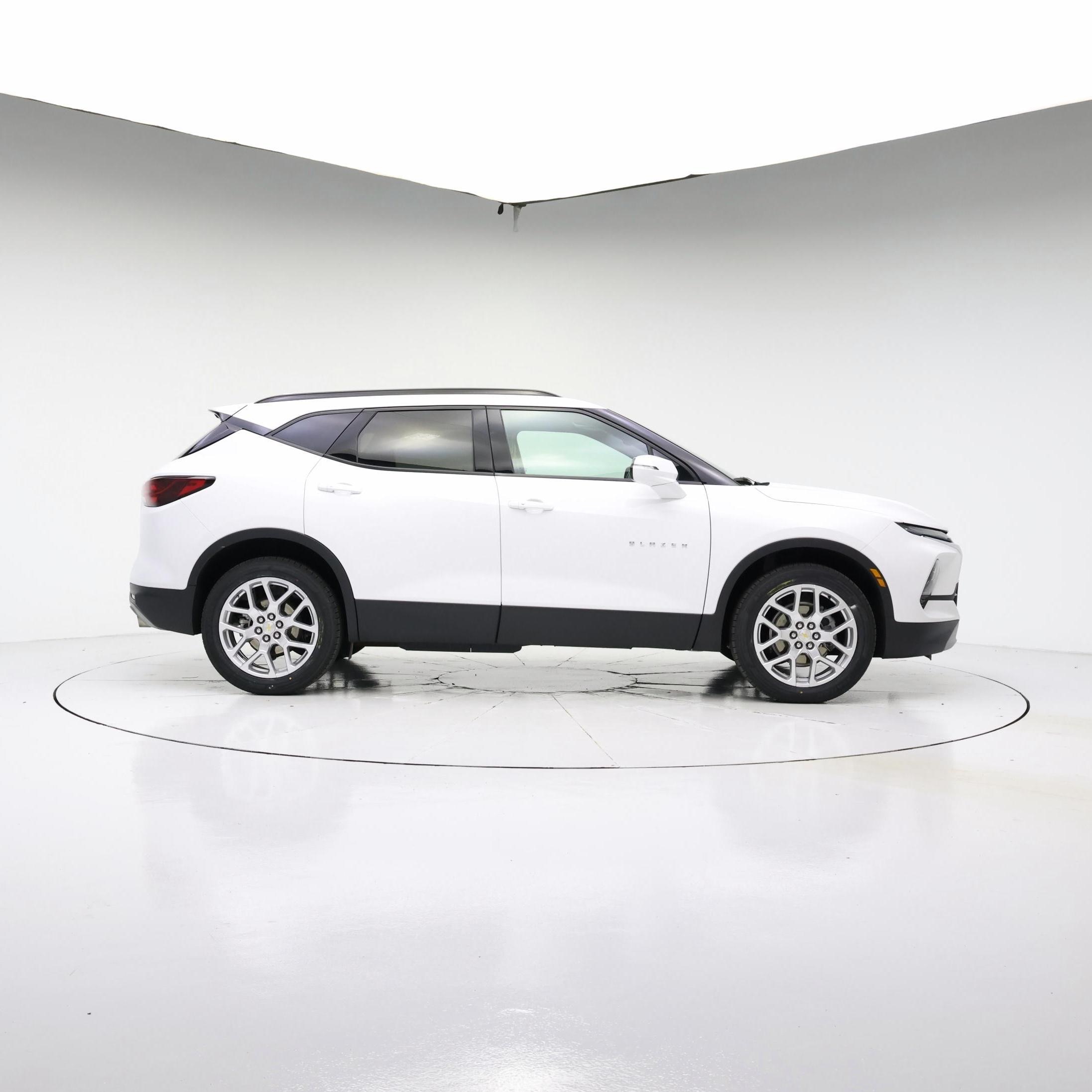 Thumbnail: 2023 Chevrolet Blazer - 7
