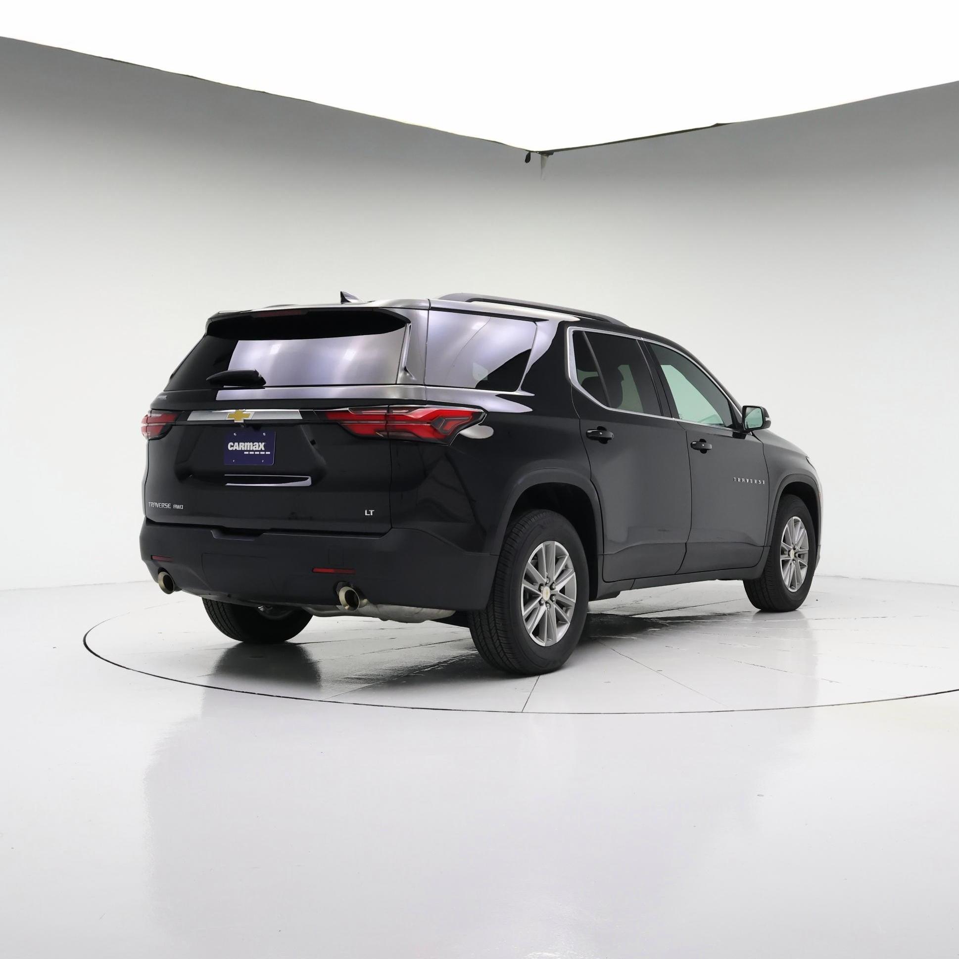 Thumbnail: 2023 Chevrolet Traverse - 8
