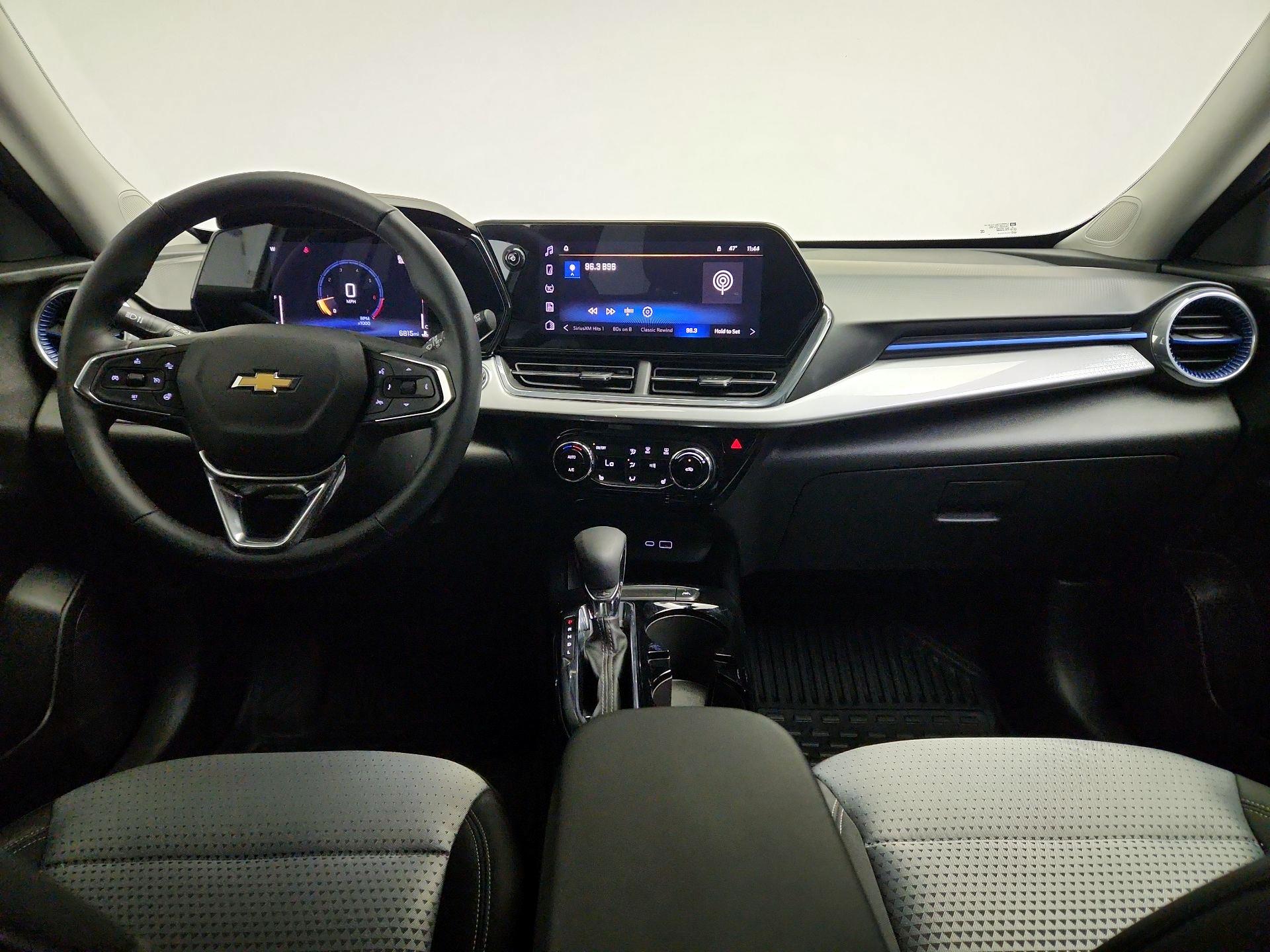 Thumbnail: 2025 Chevrolet Trax - 9