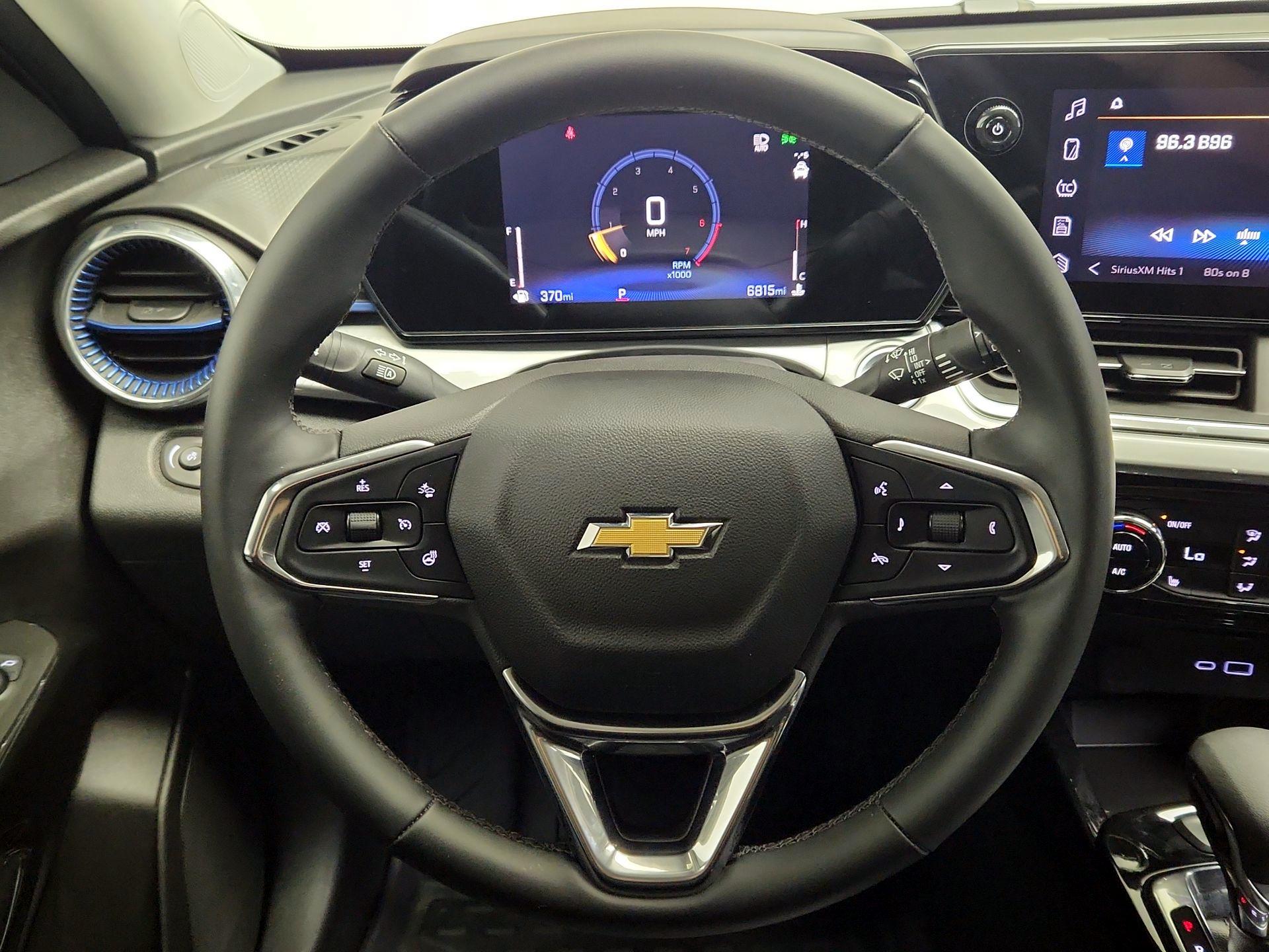 Thumbnail: 2025 Chevrolet Trax - 10