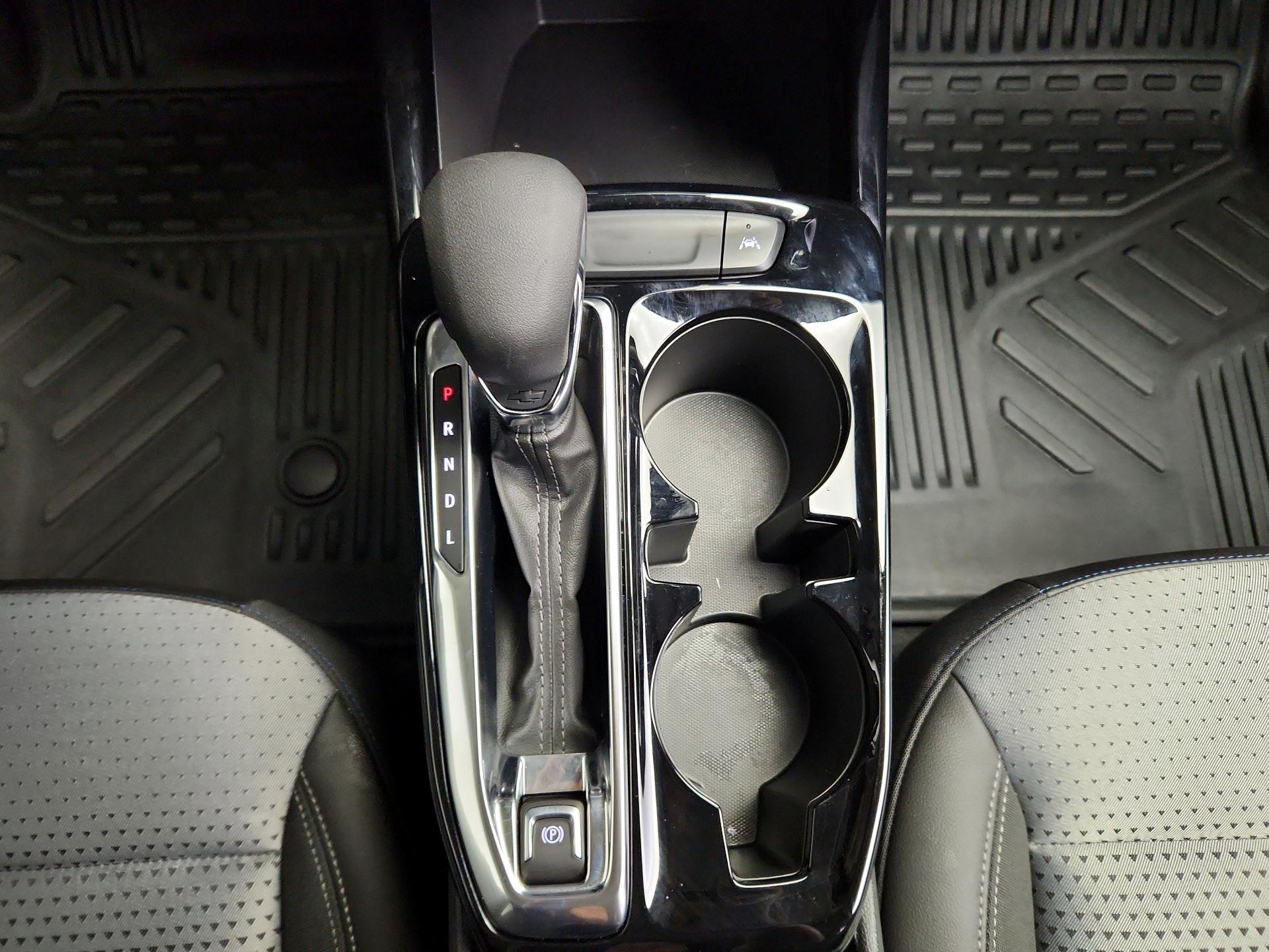 Thumbnail: 2025 Chevrolet Trax - 17