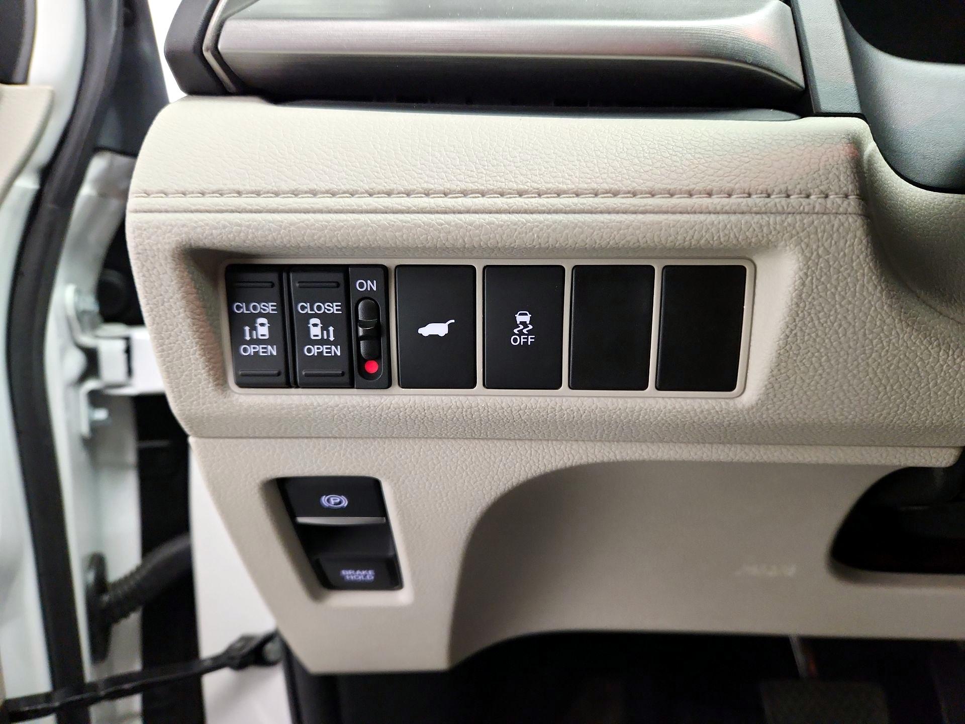 Thumbnail: 2025 Honda Odyssey - 13
