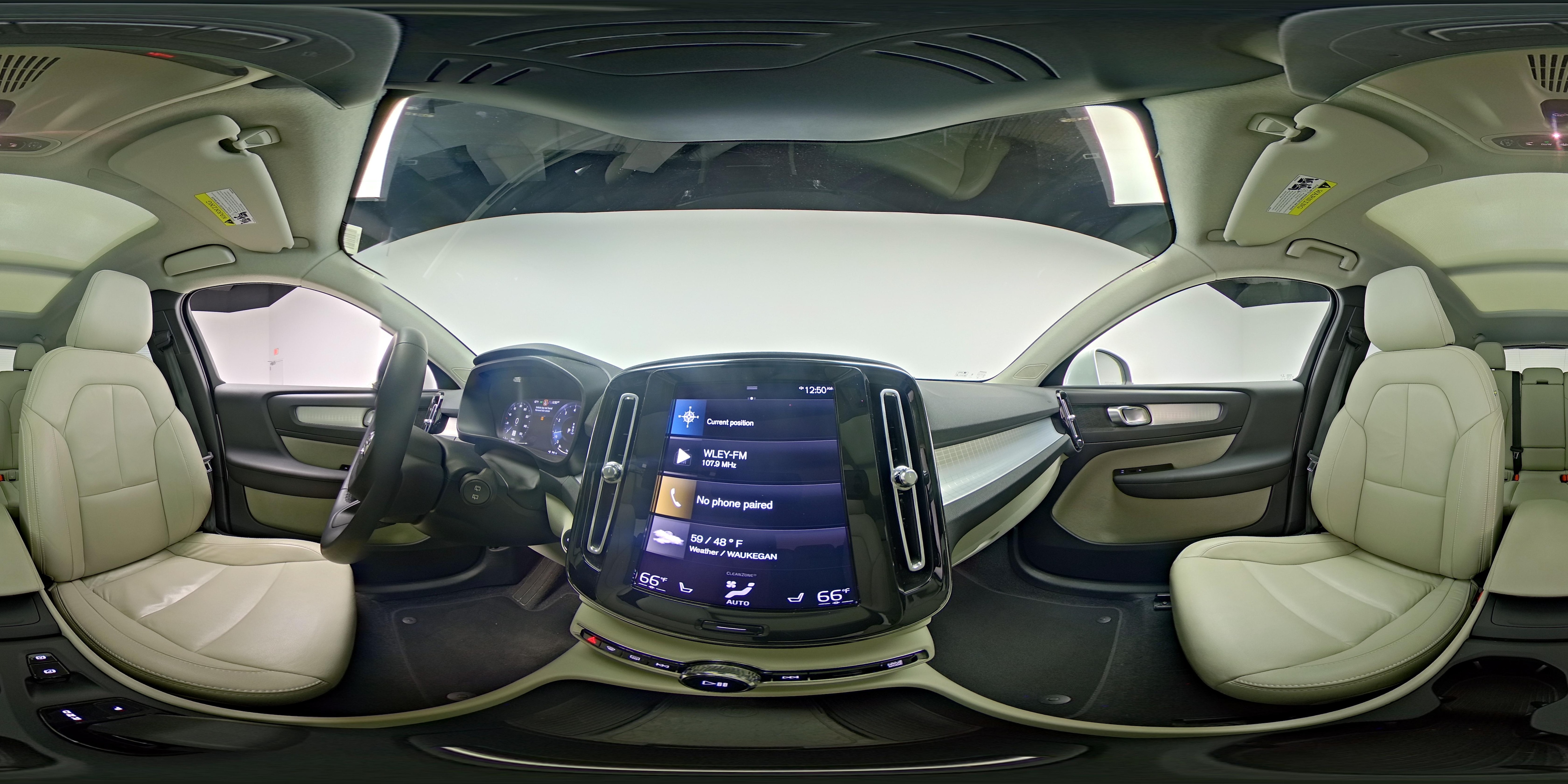 2022 Volvo XC40 Momentum - Photo 26