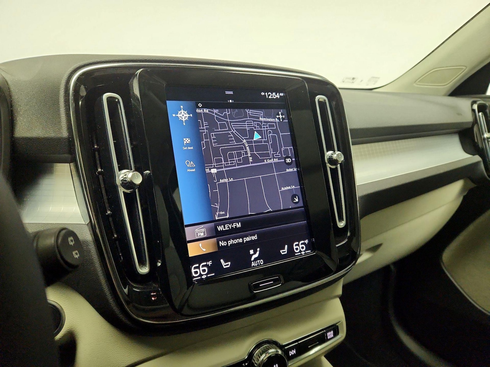 2022 Volvo XC40 Momentum - Photo 15