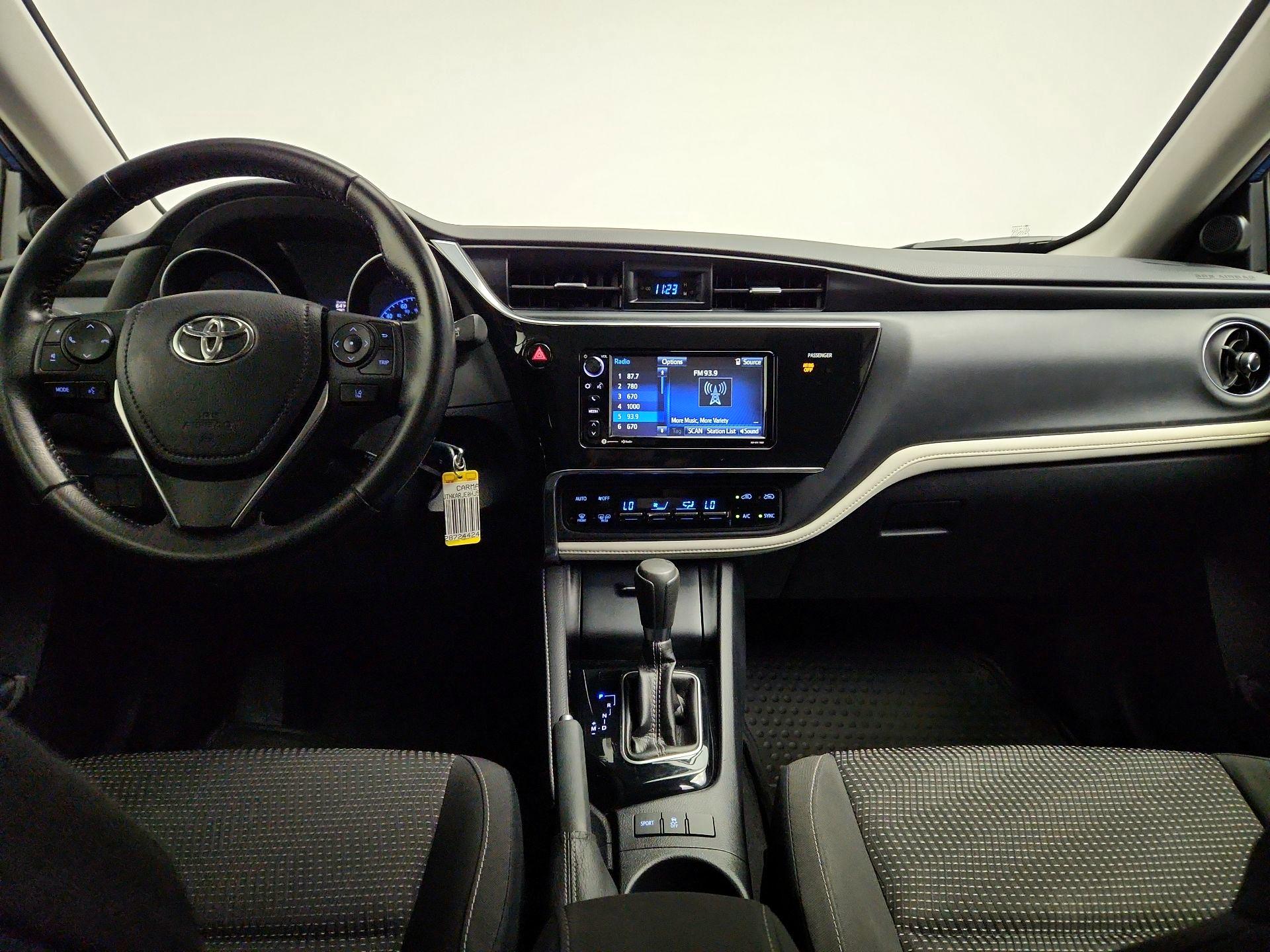 Thumbnail: 2017 Toyota Corolla iM - 9