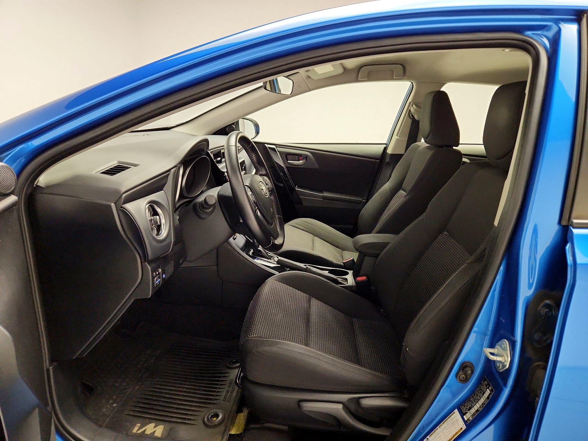 Thumbnail: 2017 Toyota Corolla iM - 11