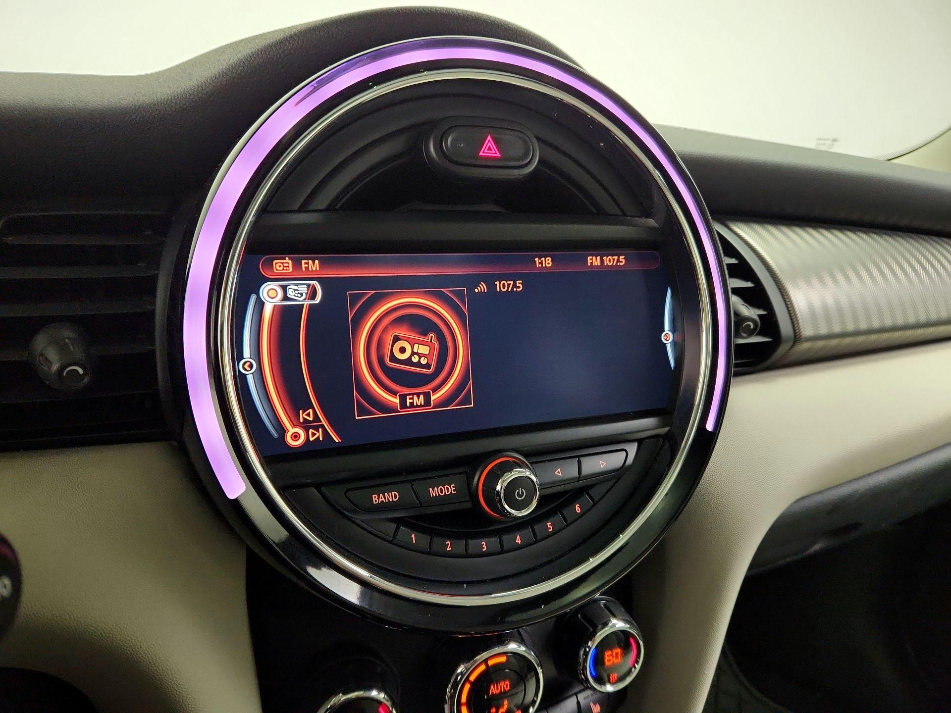 Thumbnail: 2016 MINI Cooper Hardtop - 16