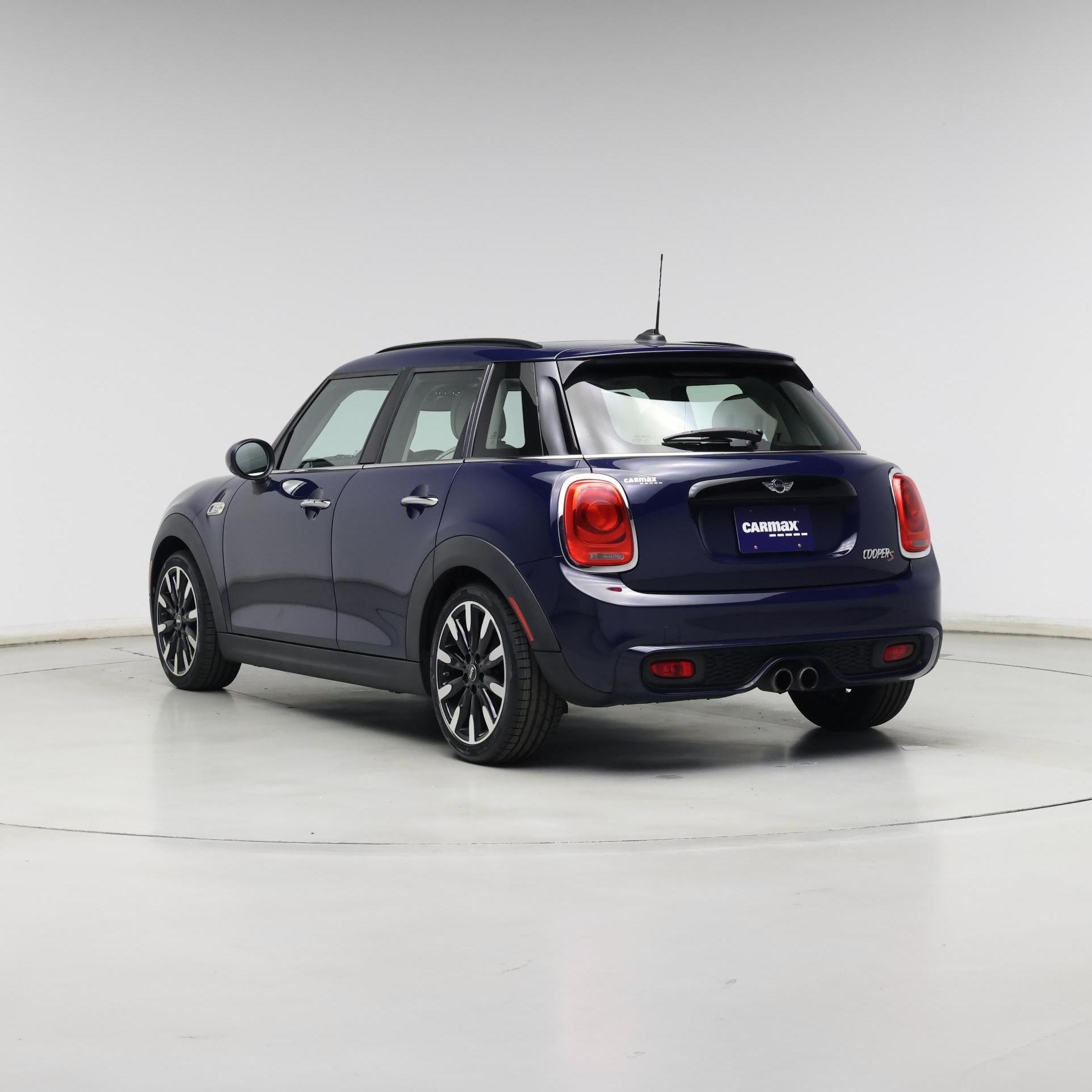 Thumbnail: 2016 MINI Cooper Hardtop - 2