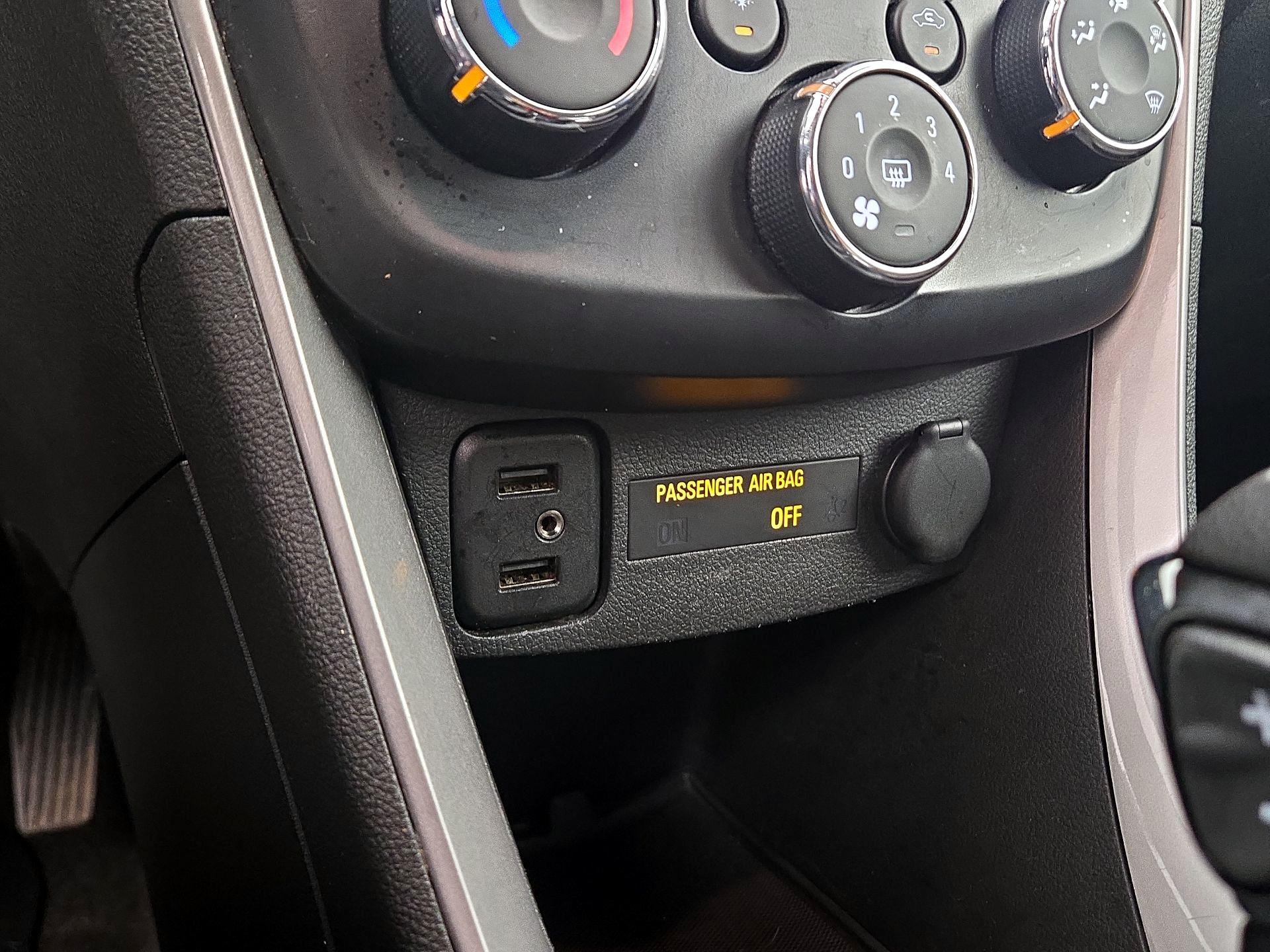 Thumbnail: 2021 Chevrolet Trax - 18