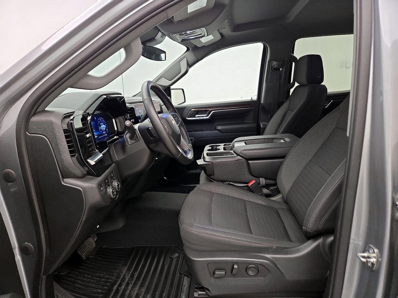 2023 Chevrolet Silverado 1500 LT - Photo 12