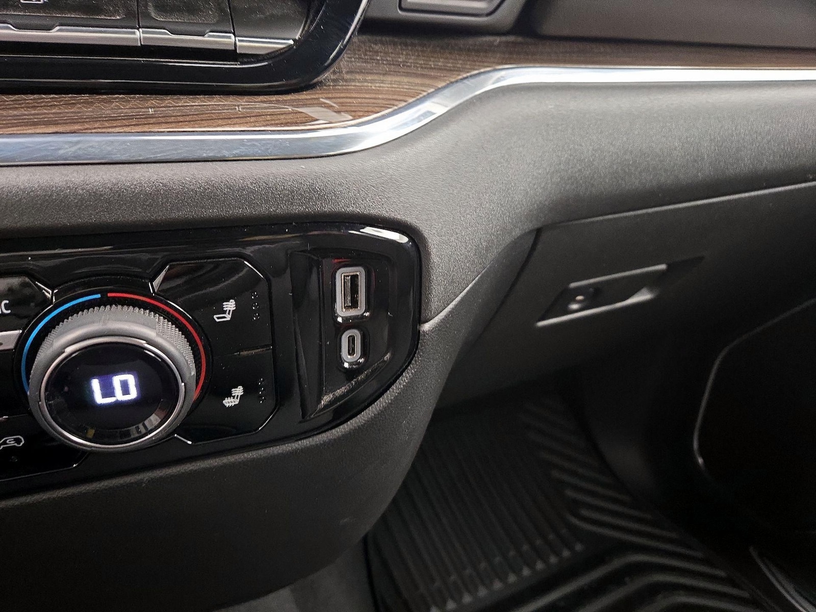 2023 Chevrolet Silverado 1500 LT - Photo 20