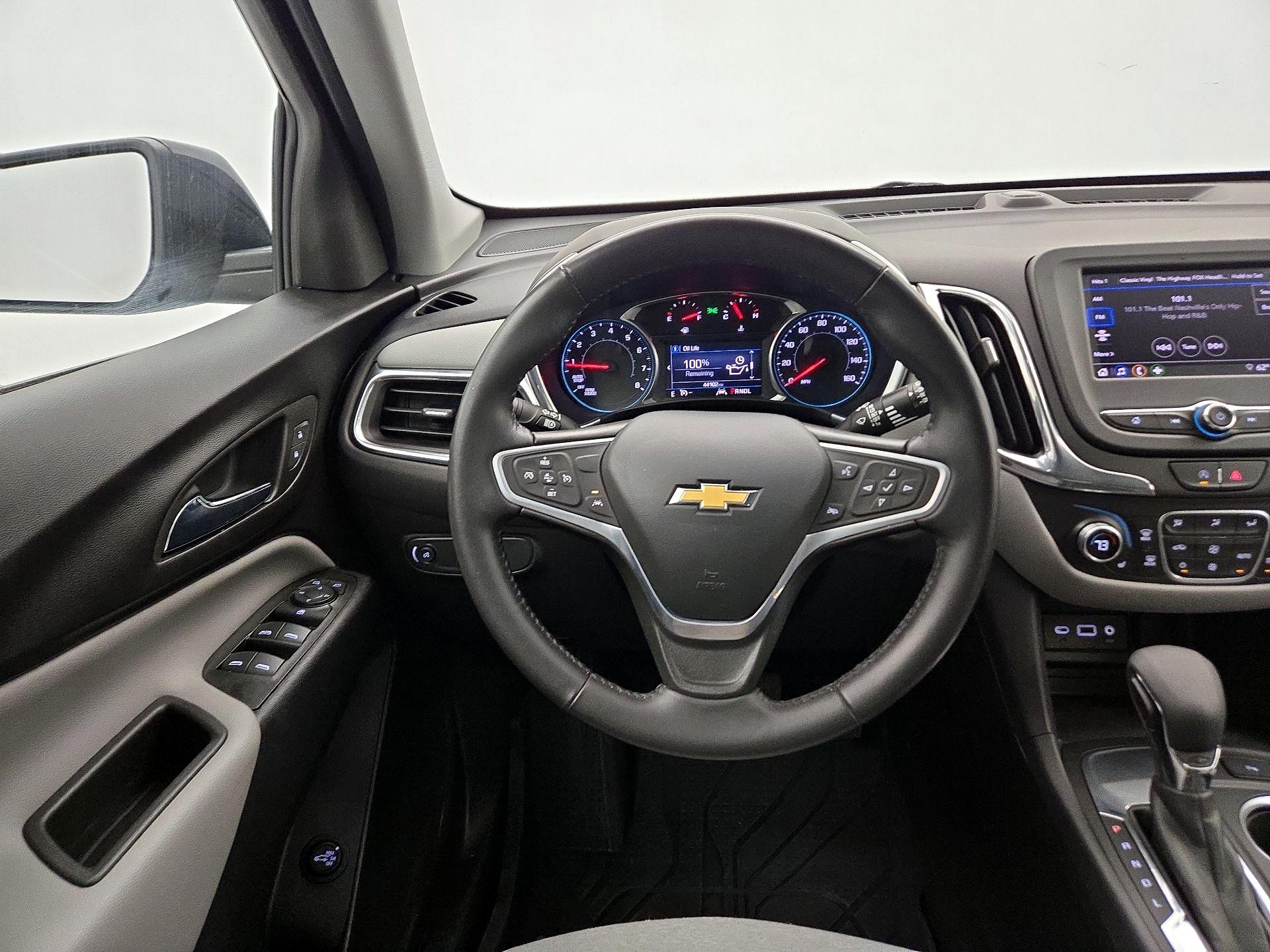 Thumbnail: 2022 Chevrolet Equinox - 10